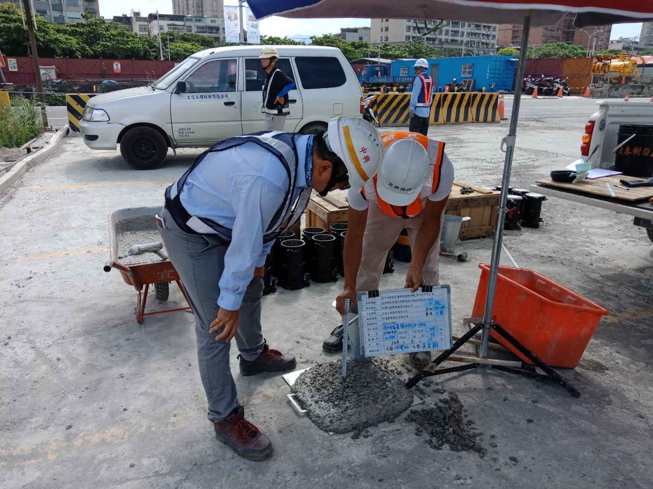 淡水端工區基樁混凝土澆置前進行一般試驗