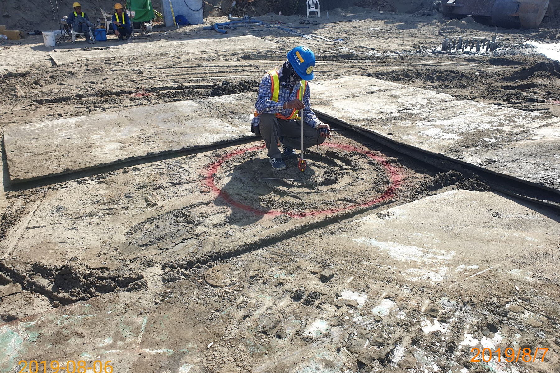 八里端試樁基樁開挖位置放樣