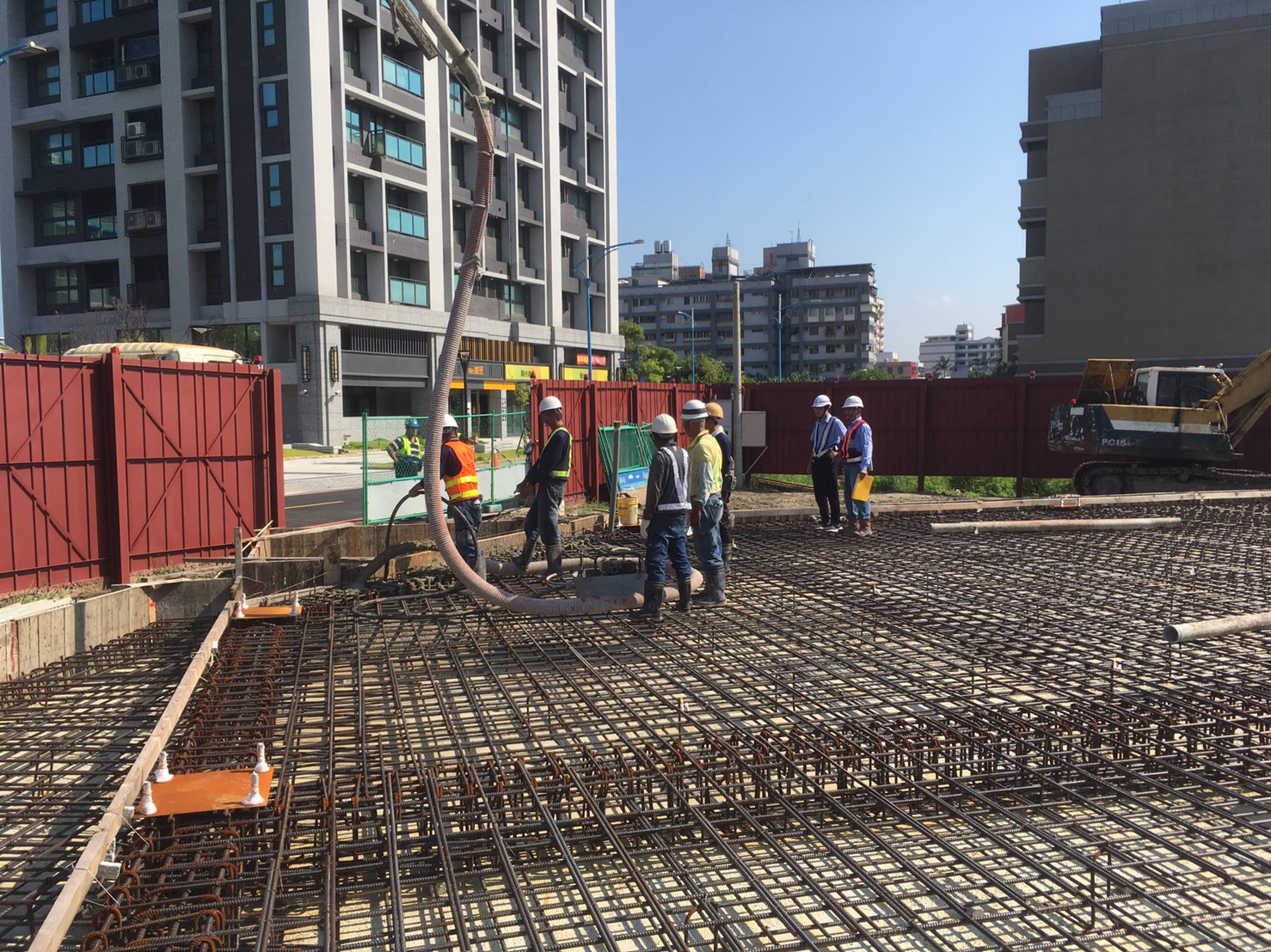 八里端願景館基礎版混凝土澆置