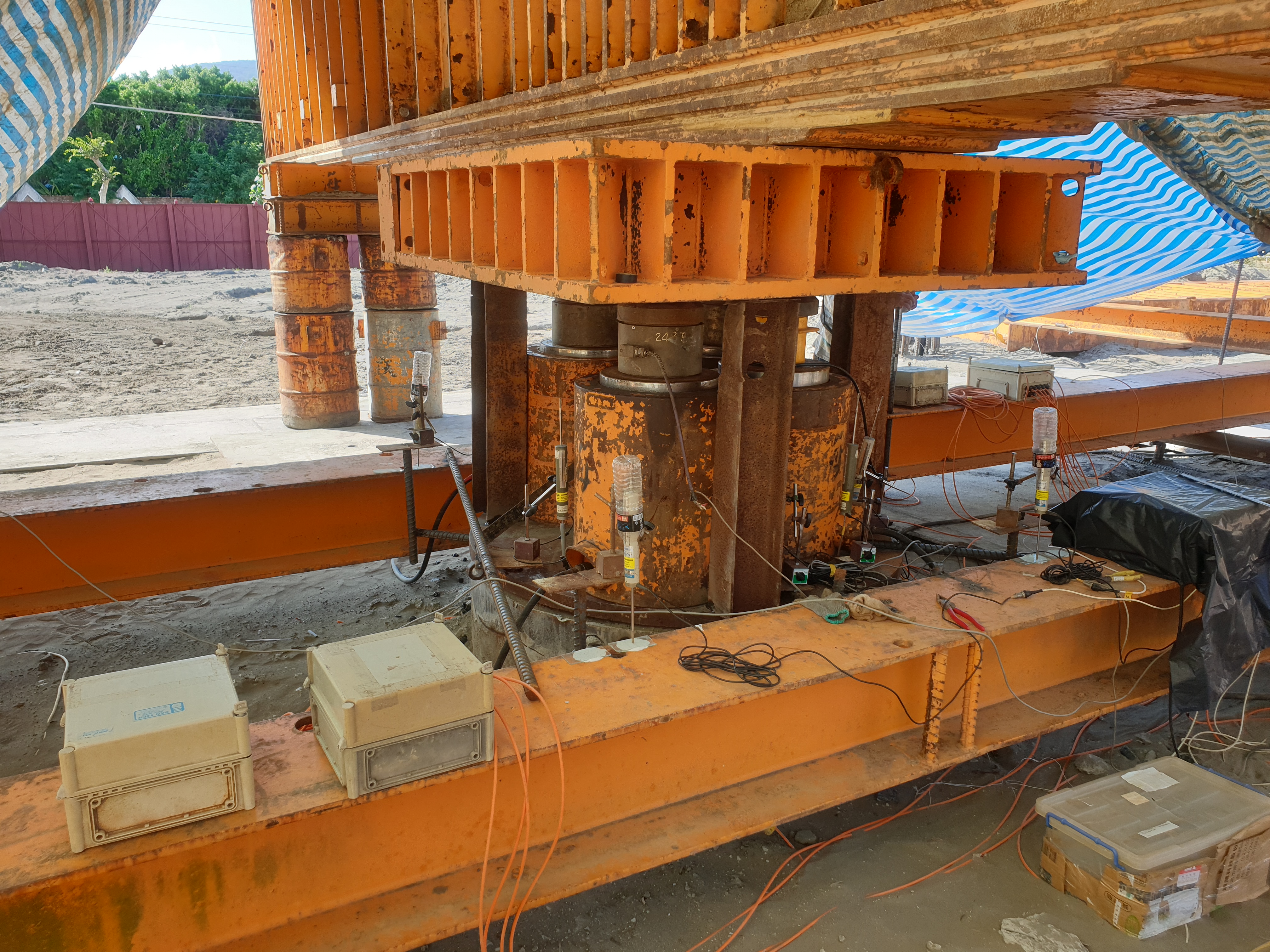 八里端段試樁基樁載重試驗