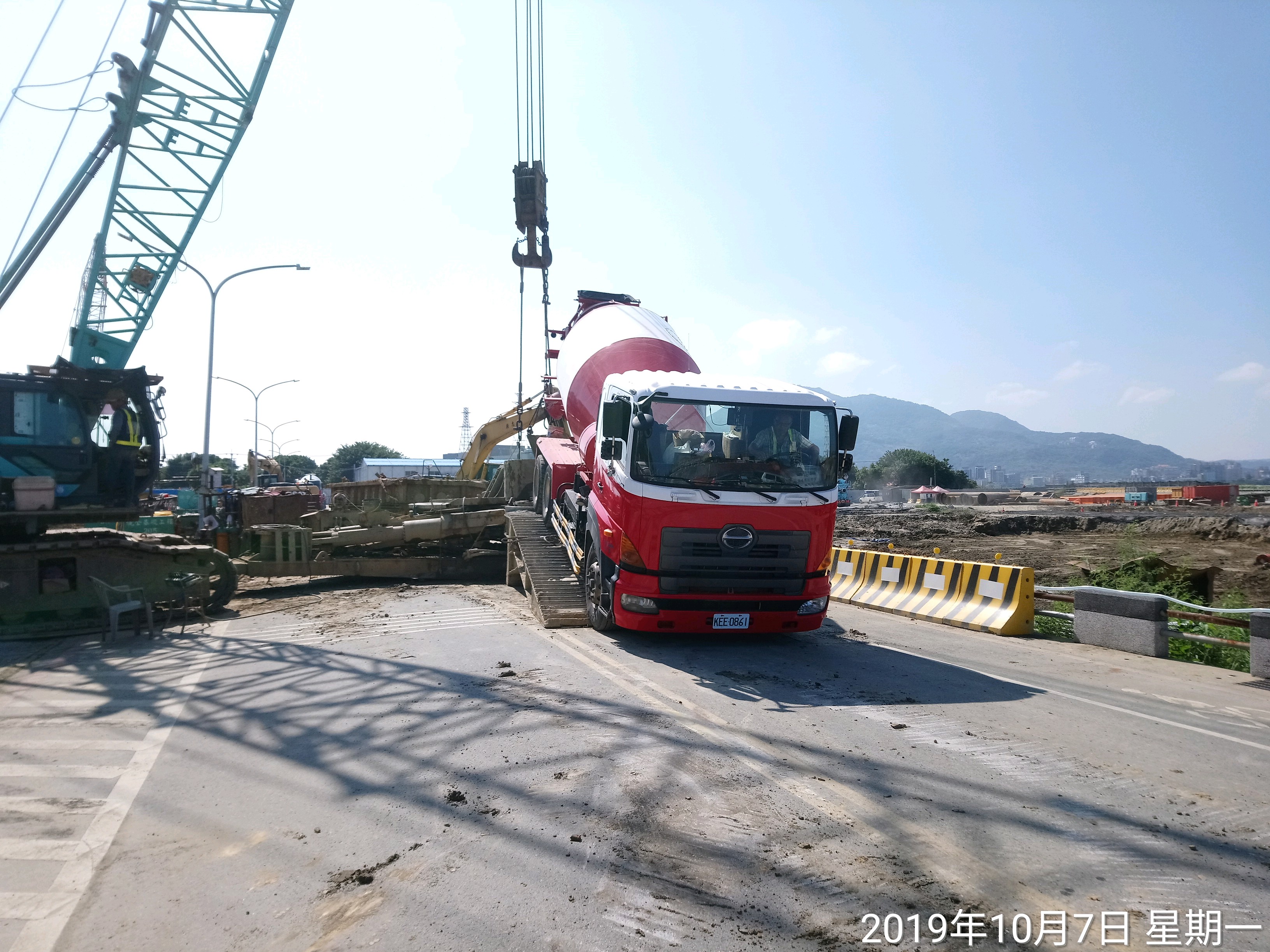 淡水端基樁混凝土澆置