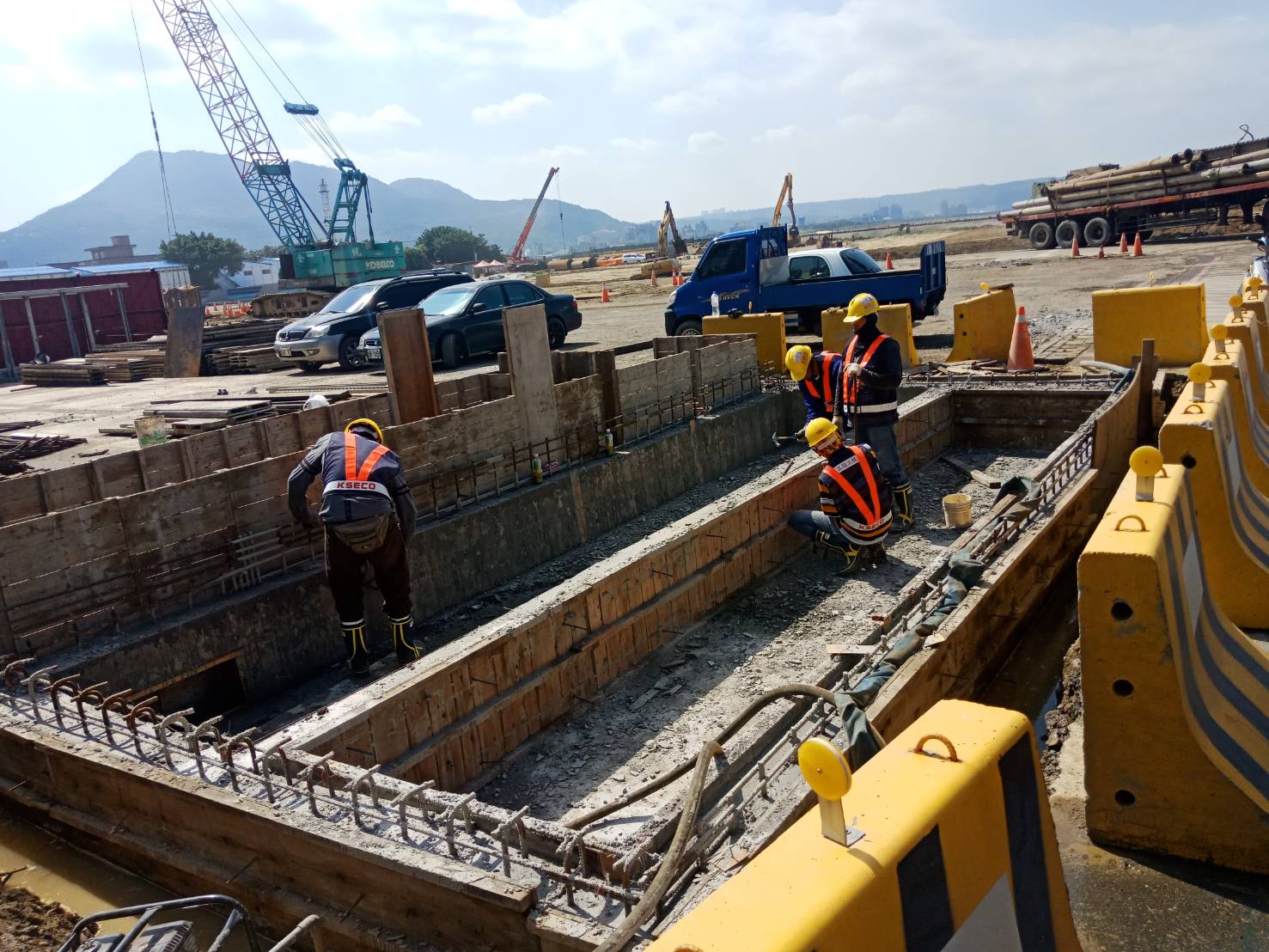 淡水瑞沉澱池模板組立