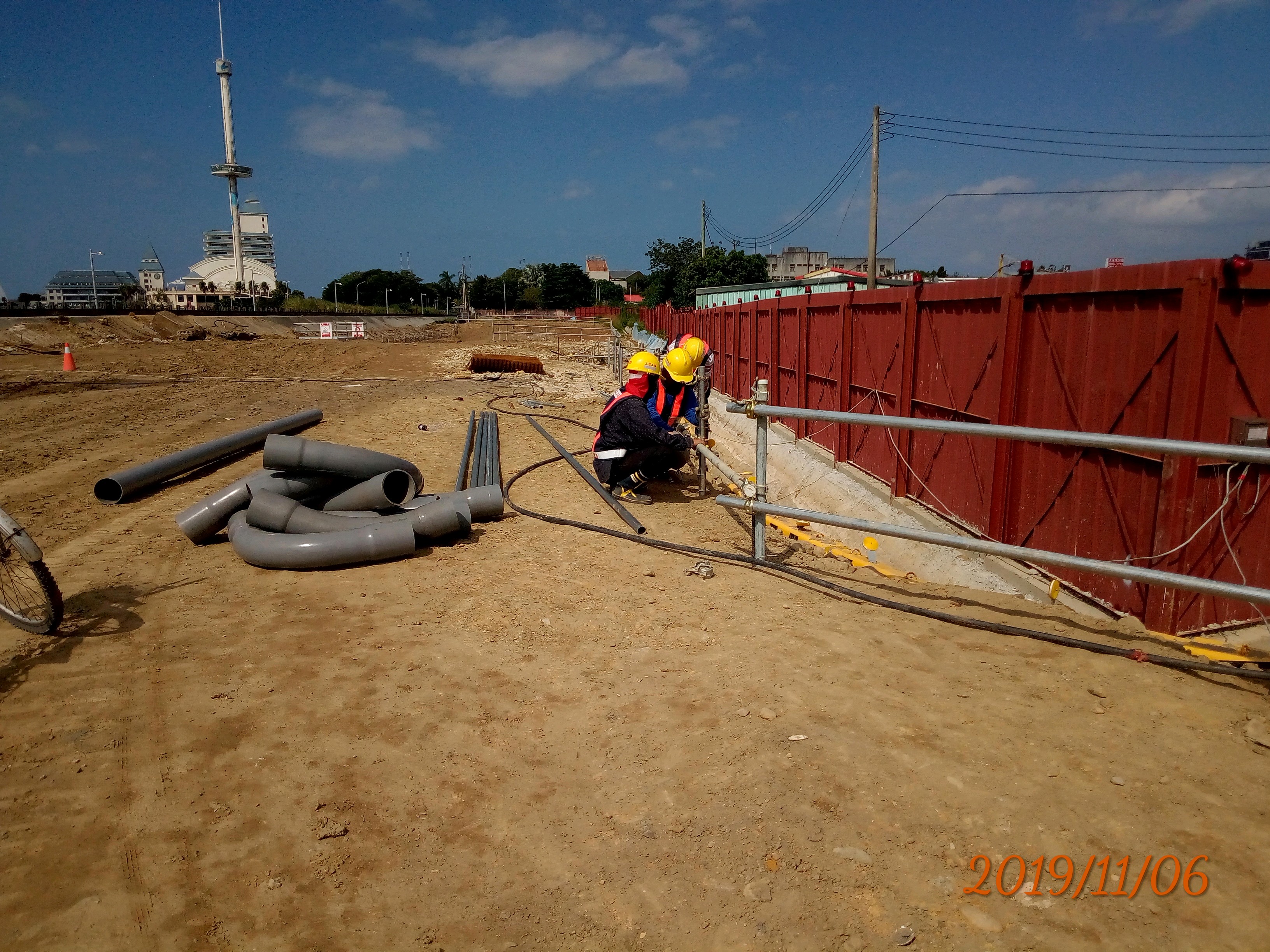逕流溝安全護欄杆施作