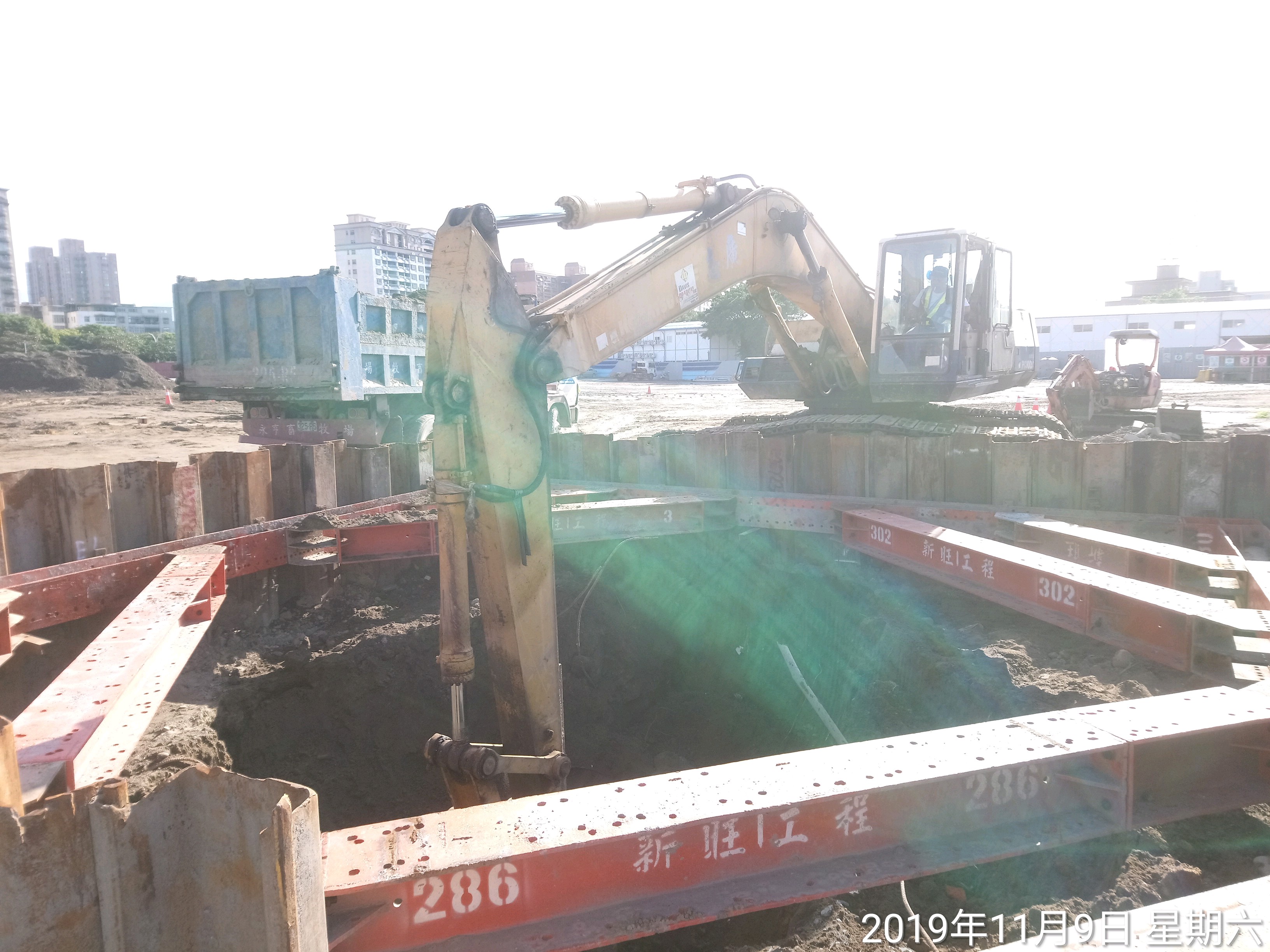 淡水端基礎版開挖