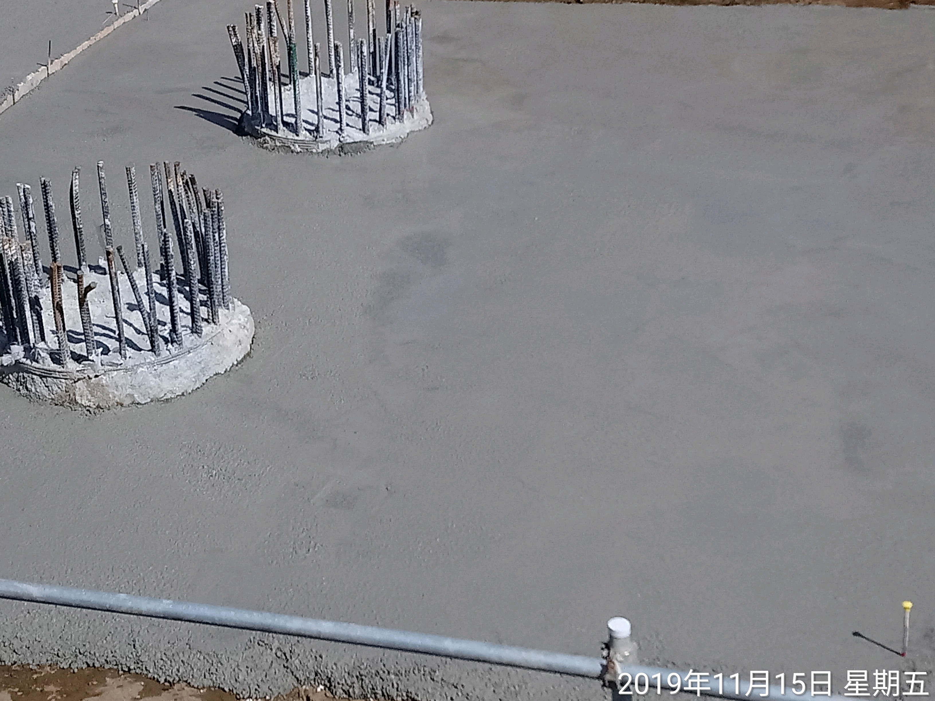 擋土牆底板PC澆置