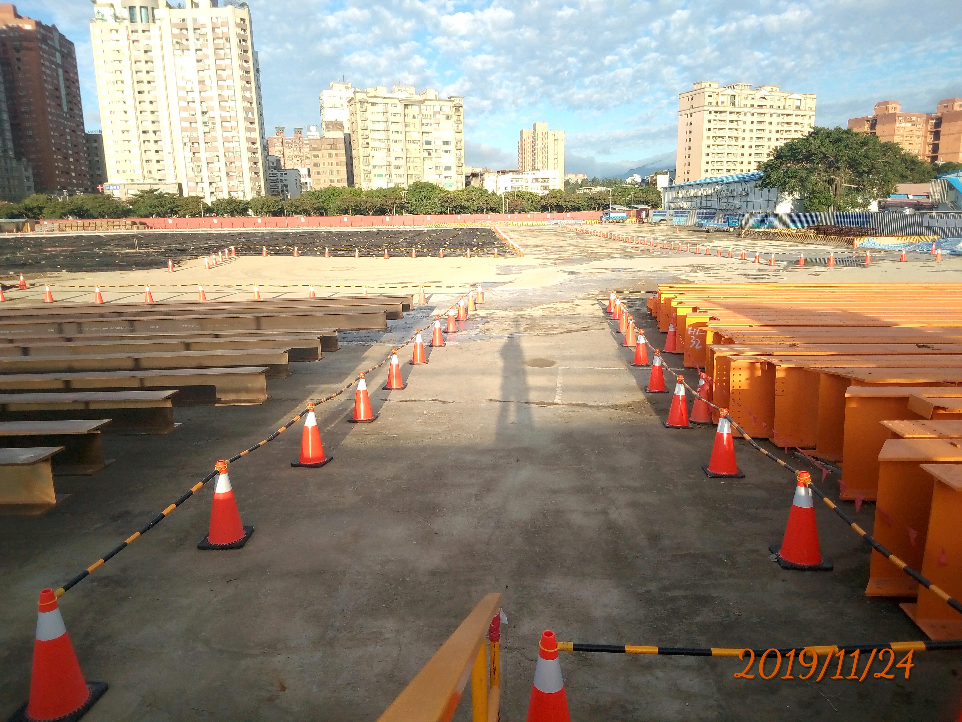 淡水端物料堆置整齊.