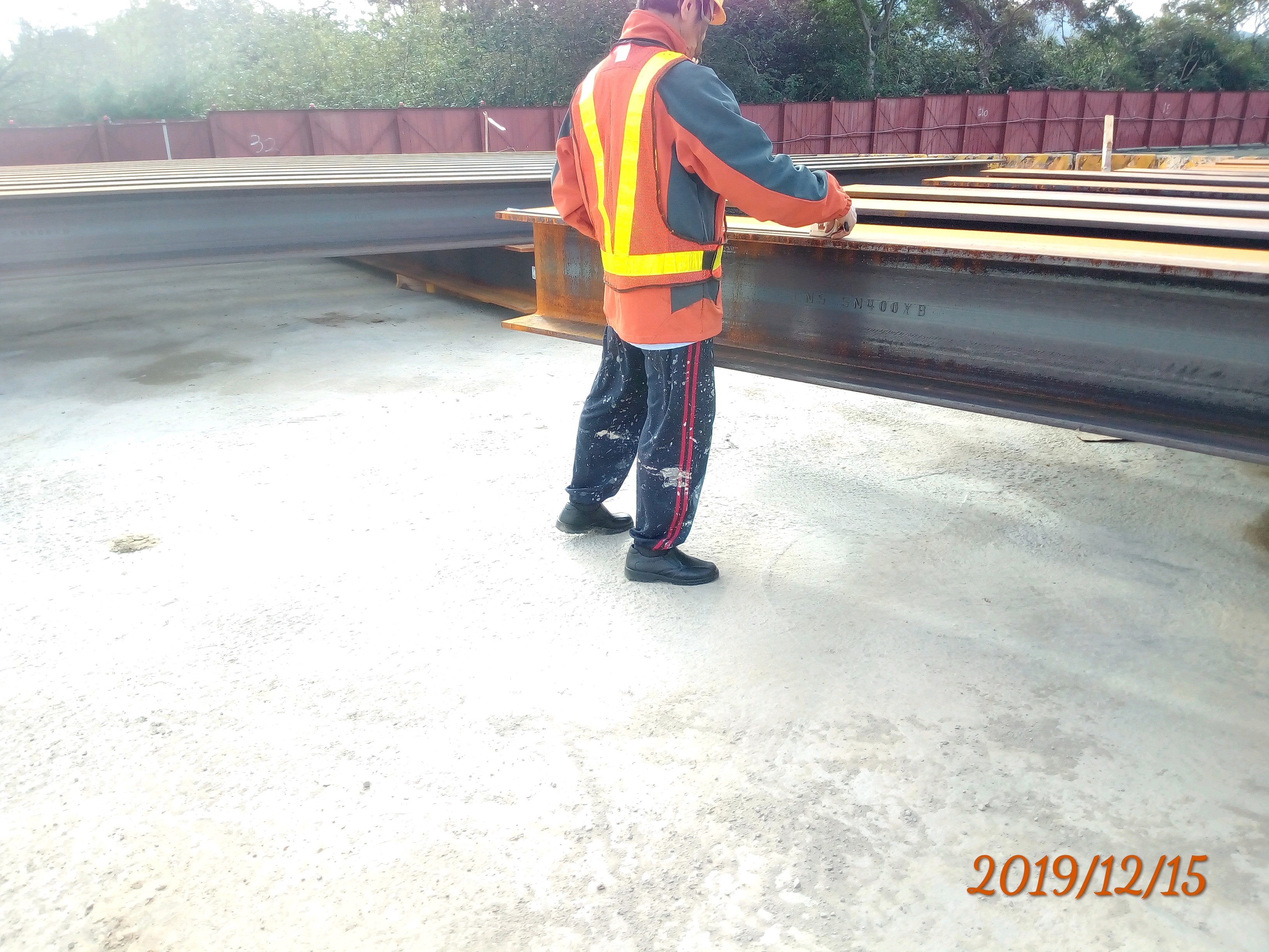 八里端型鋼除鏽噴塗