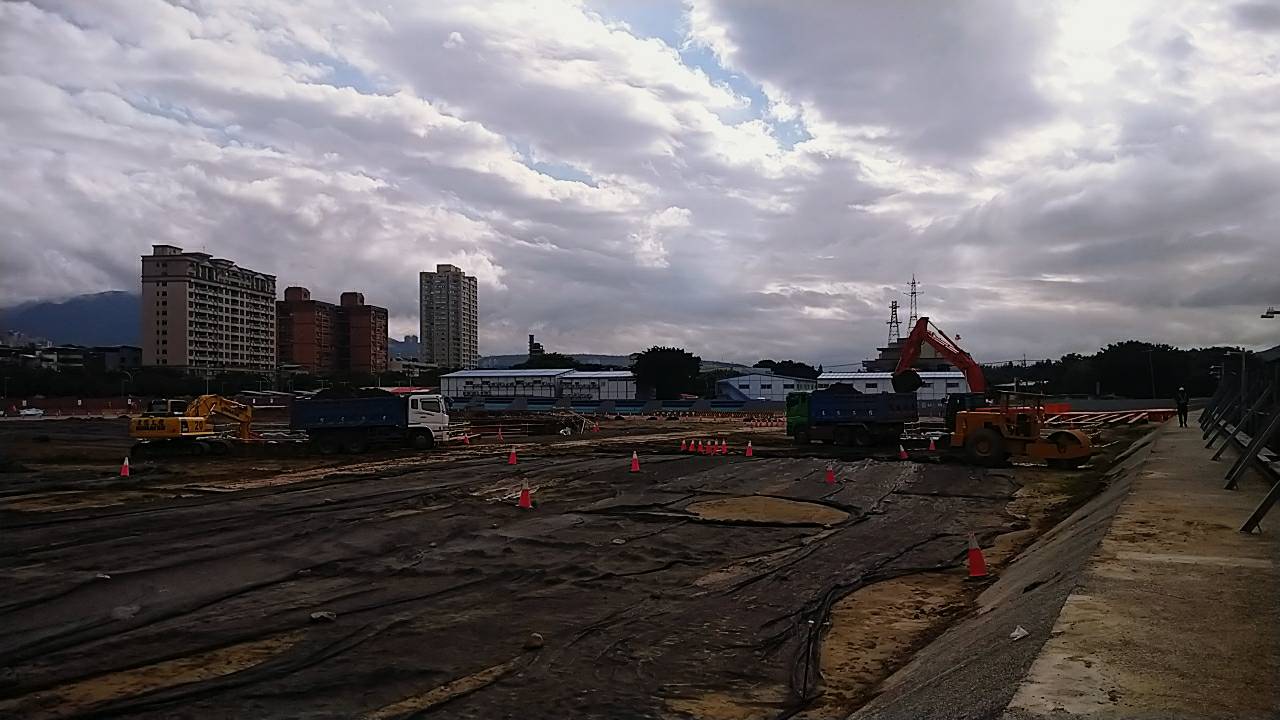 淡水端基礎版土方開挖作業