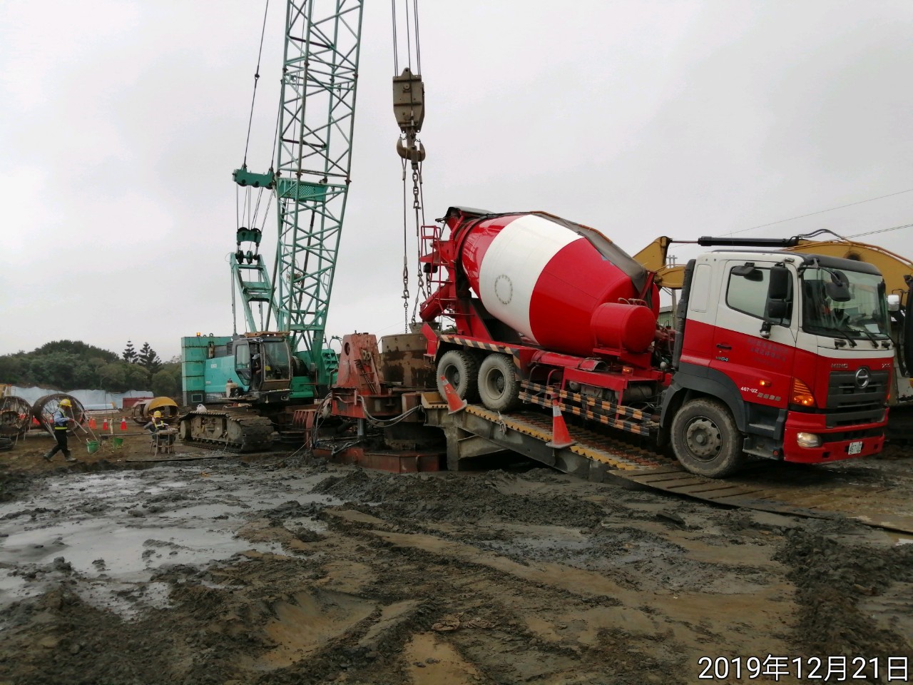 八里端基樁混凝土澆置