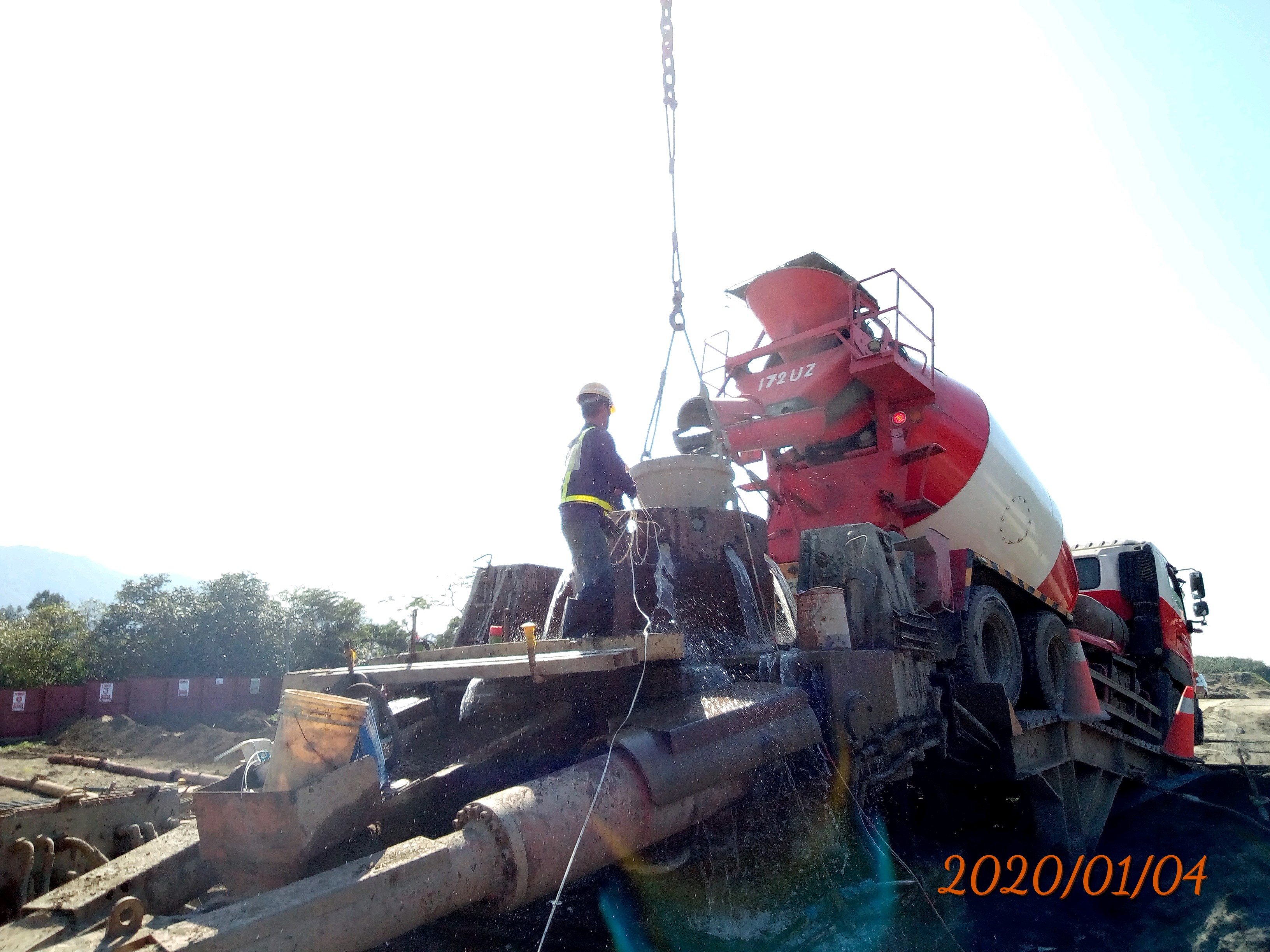 八里端基樁工程RC澆置作業