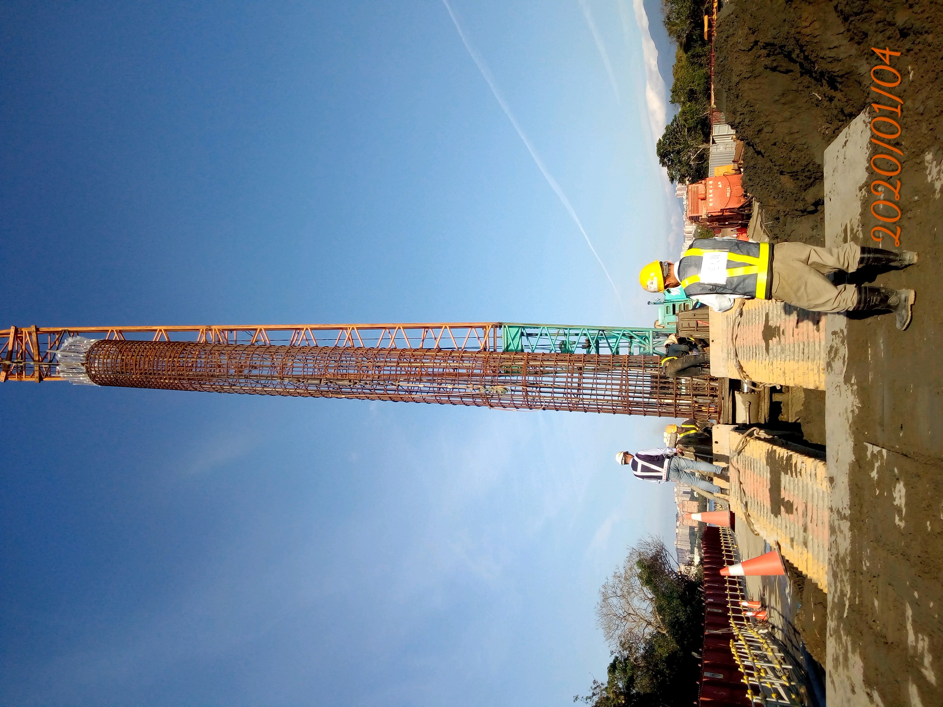 八里端基樁工程鋼筋籠吊放安裝