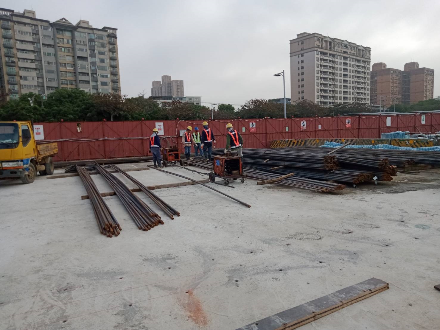 淡水端覆工板鋼筋籠加工組立