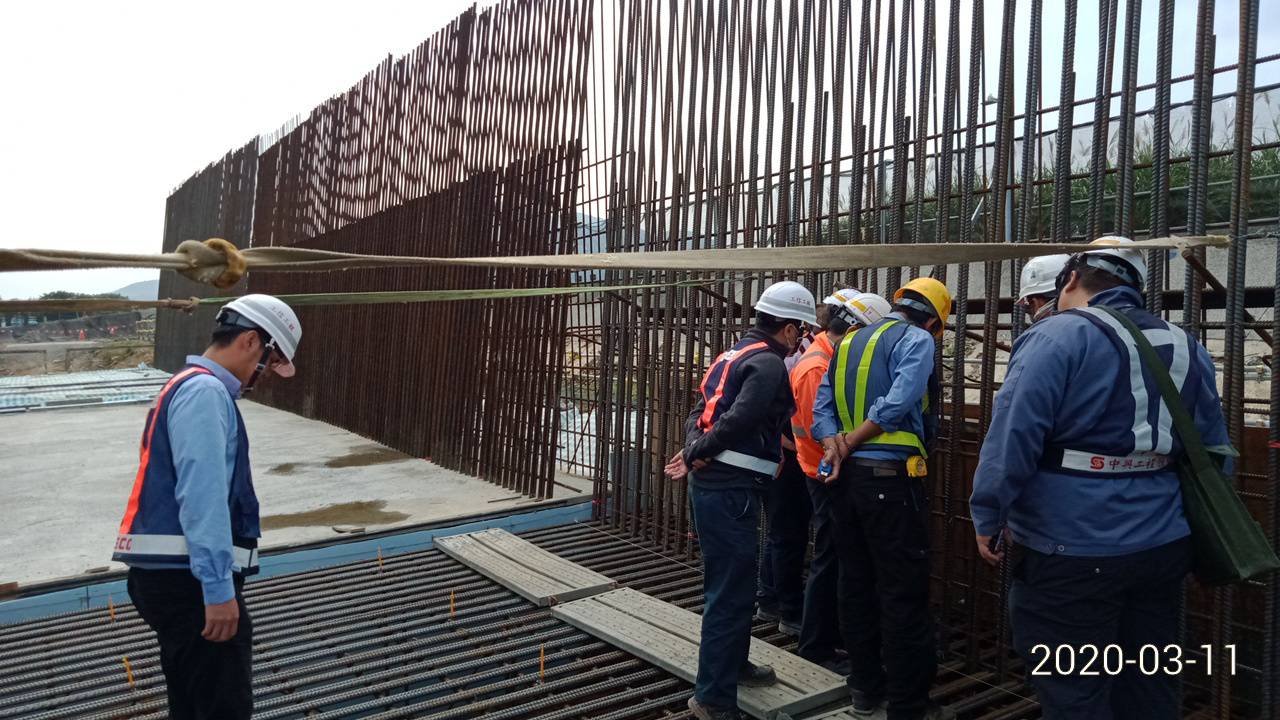 淡水端擋土牆基礎版鋼筋查驗