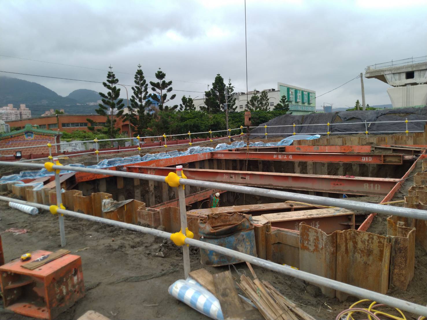 八里端基礎版支撐系統架設組立