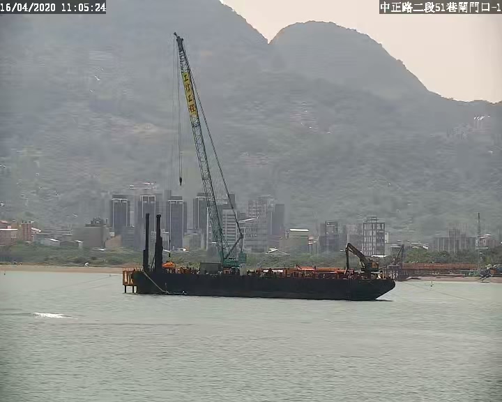 河中段鋼管鋼管樁打設機械船舶定位