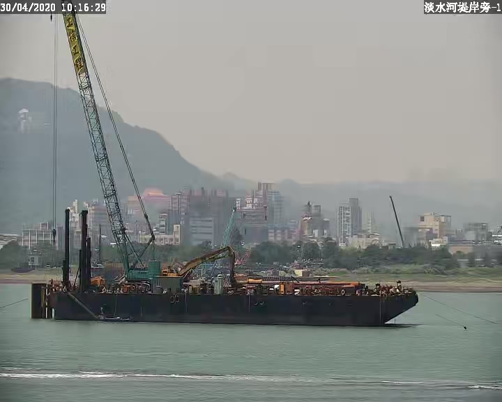 河中段P130墩柱之鋼管樁打設