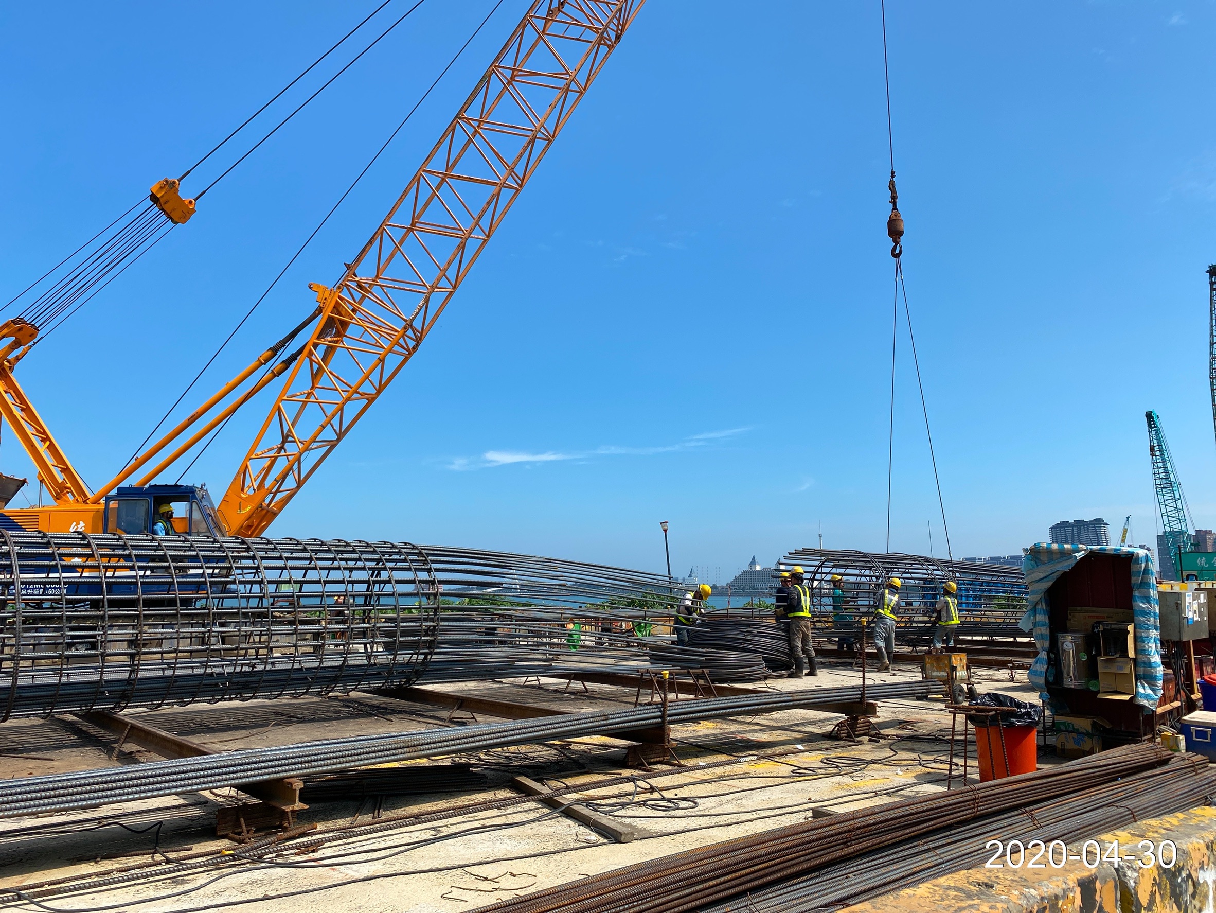八里端基樁鋼筋籠製作
