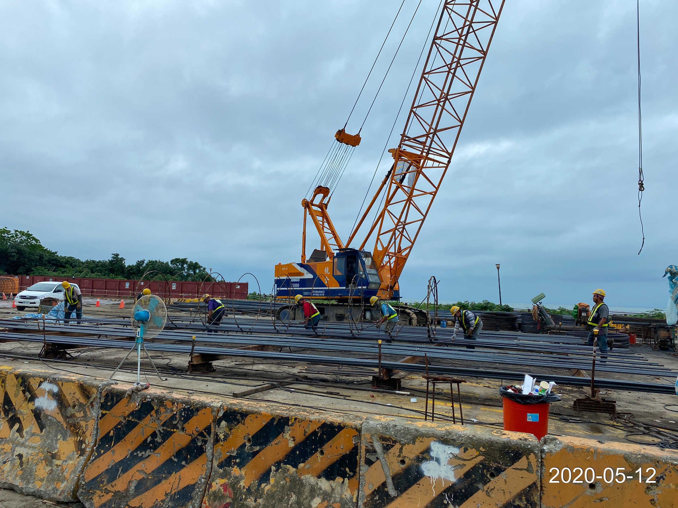 八里端基樁鋼筋籠製作