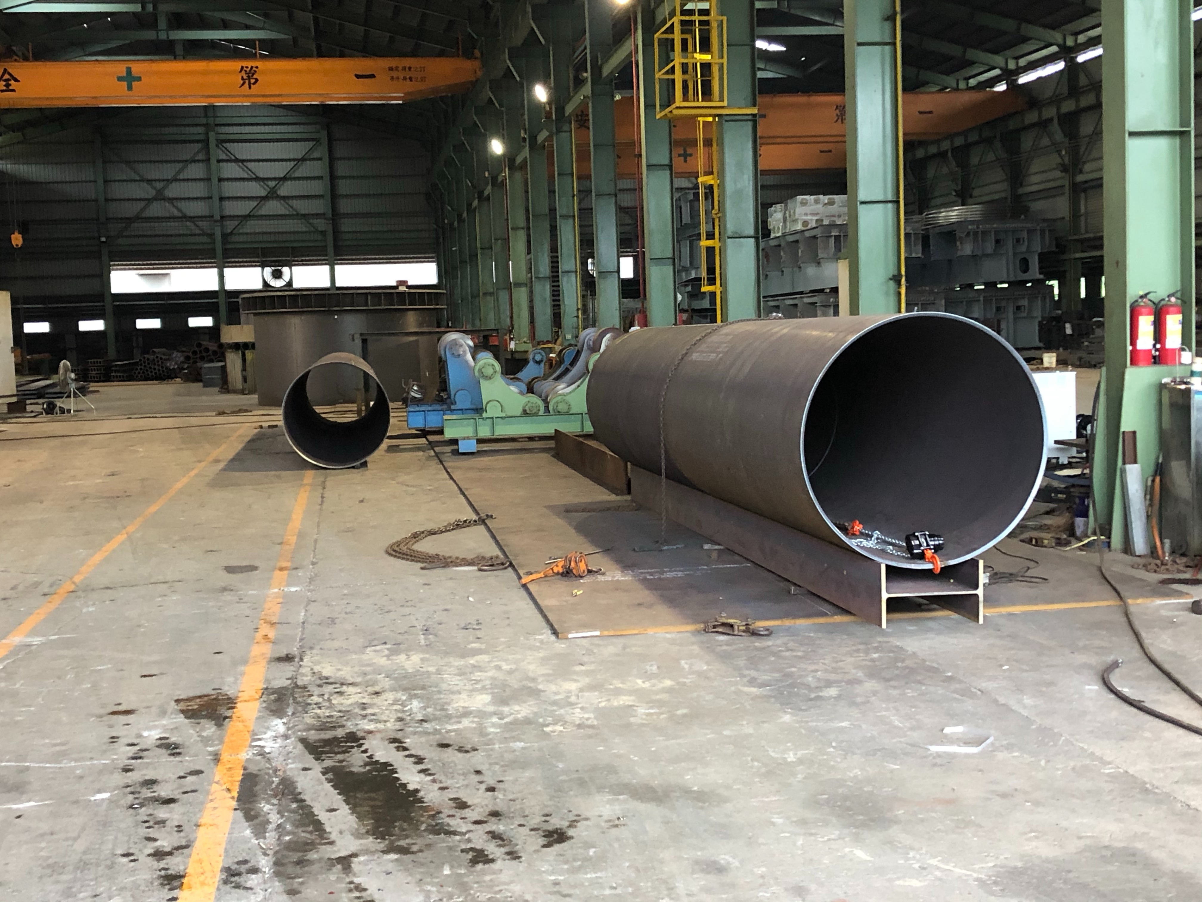 河中段P130主橋塔基礎圍堰用鋼管樁製造生產之成品.