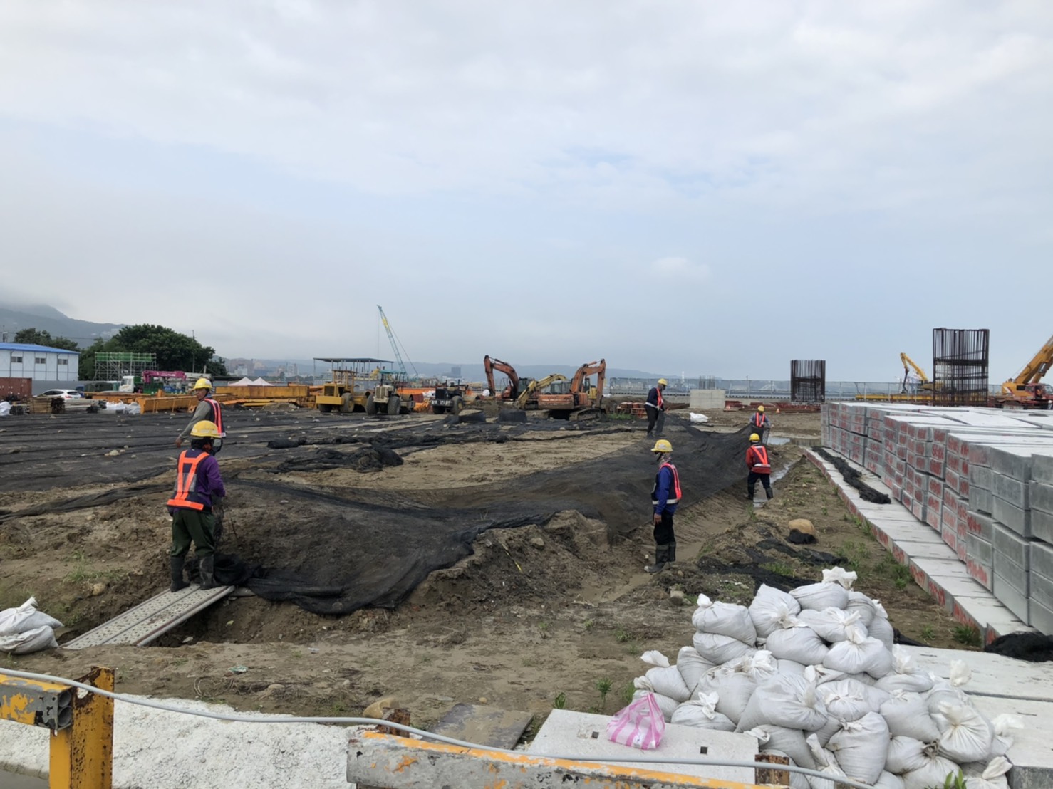 工區環境、物料整理及防塵網舖設