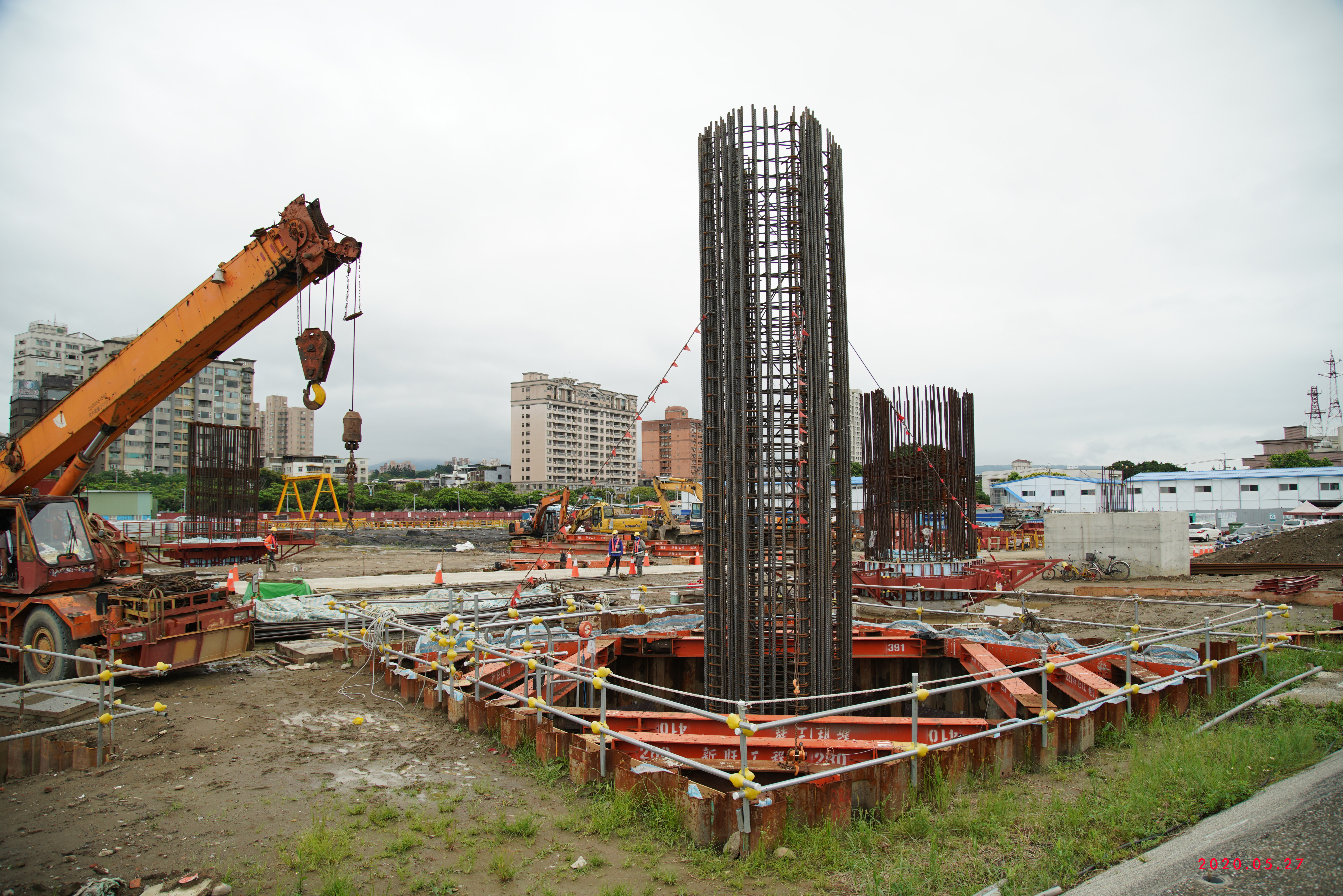 淡水端橋墩基礎版之鋼筋綁紮
