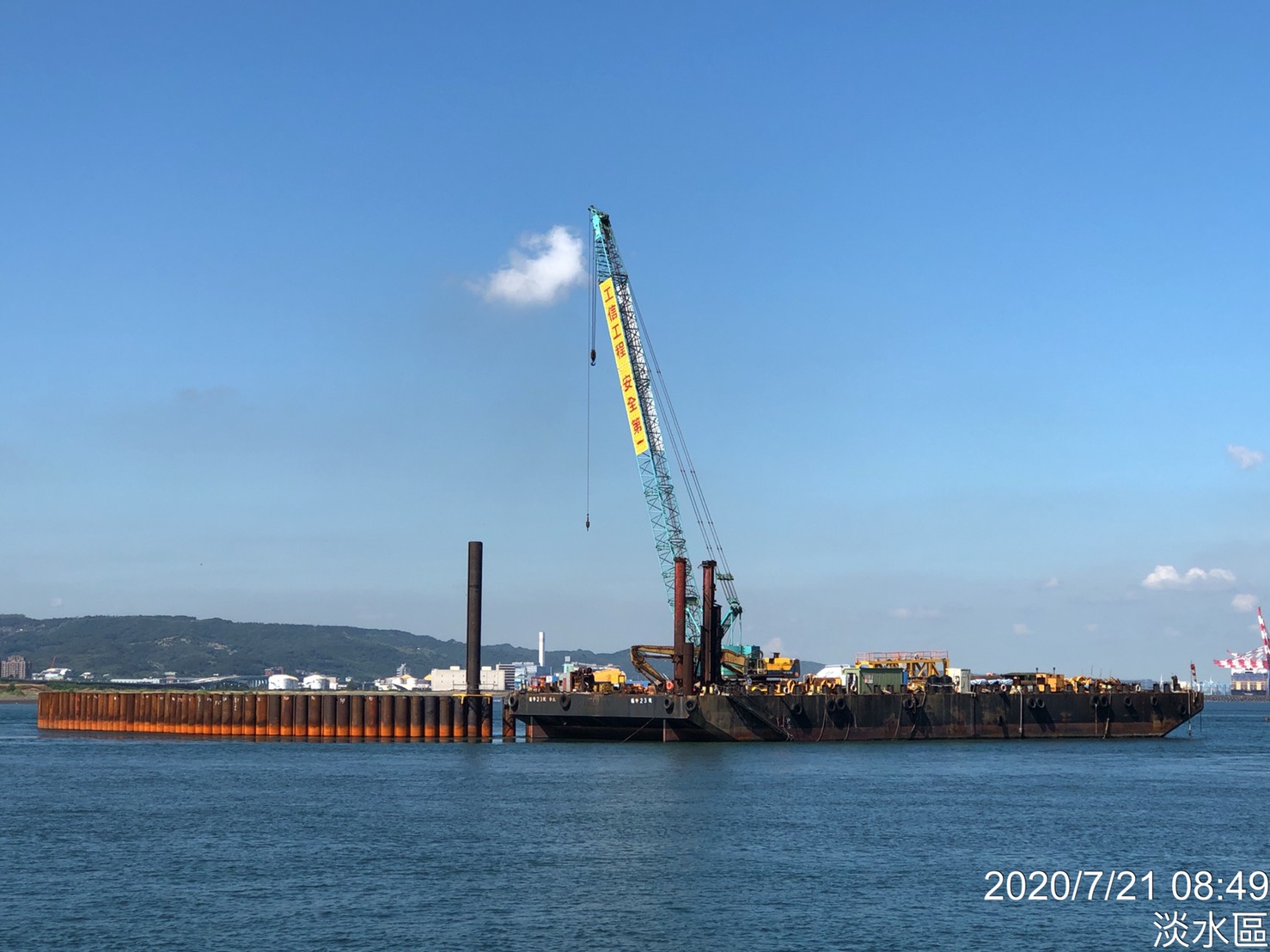 河中段P130墩柱之鋼管樁打設