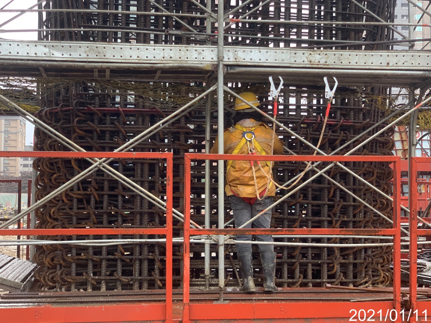 淡水端橋墩墩柱鋼筋綁紮