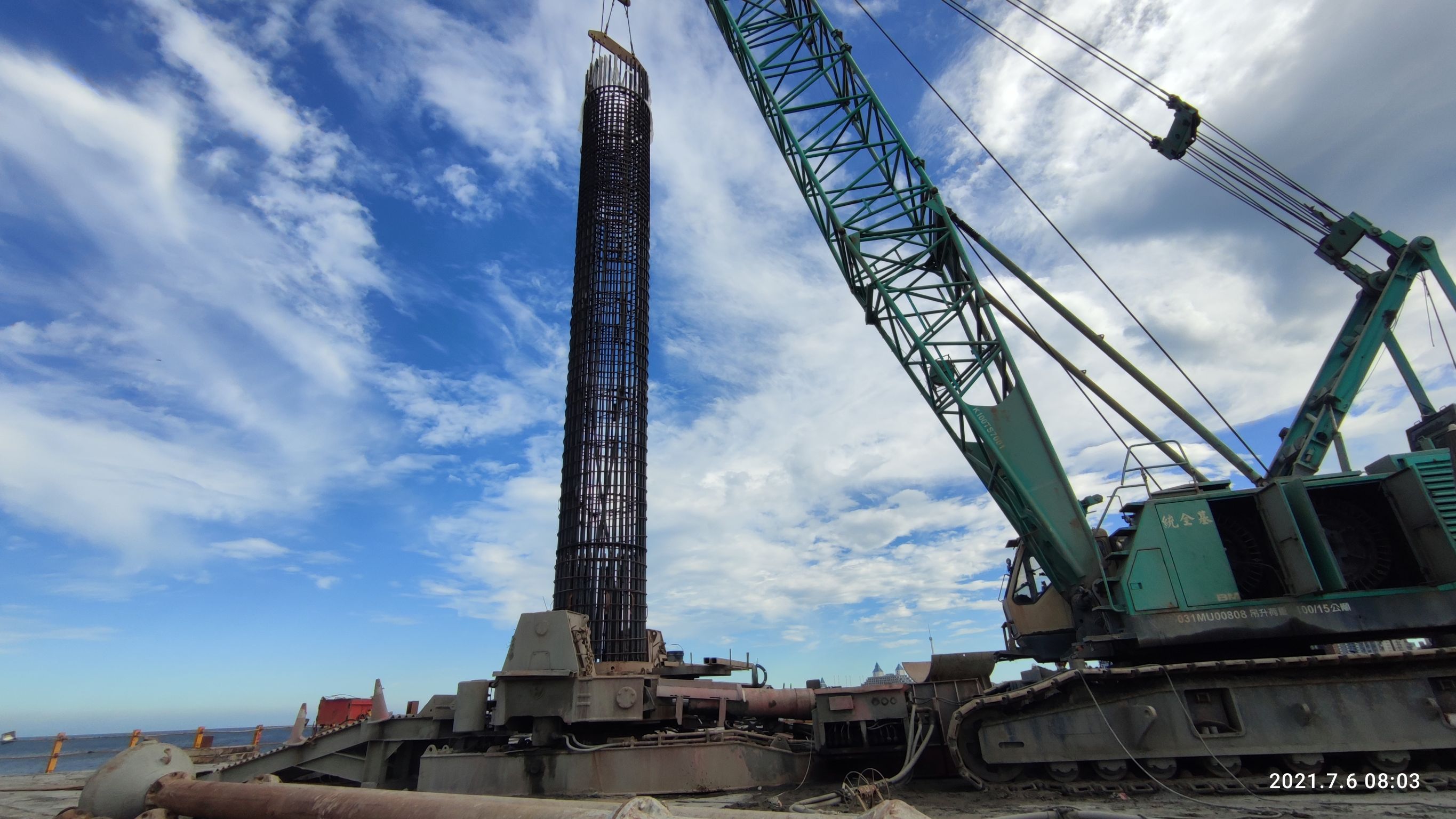 河中段基樁工程施工.