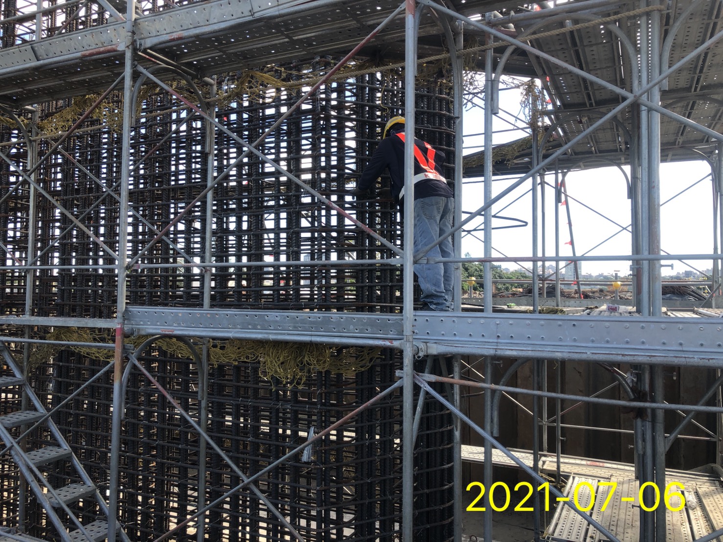 橋墩墩柱鋼筋組立施工.