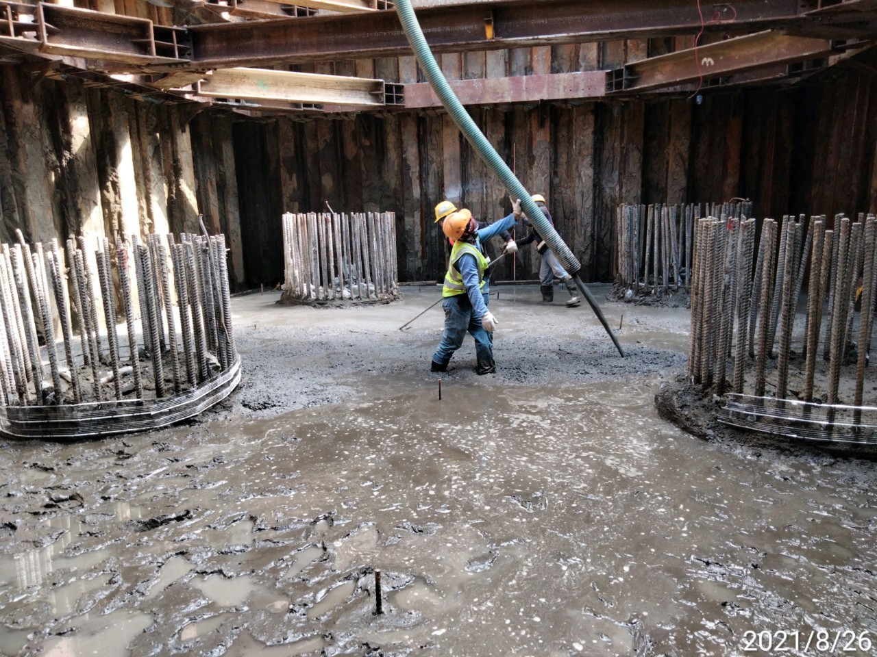 基礎底面PC面灌漿.