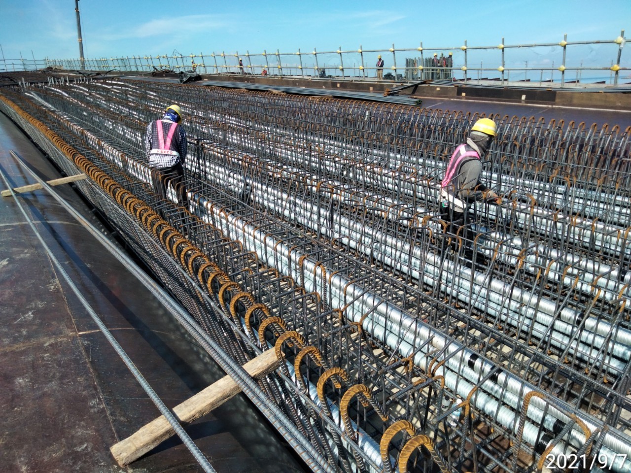 鋼筋綁紮施工.