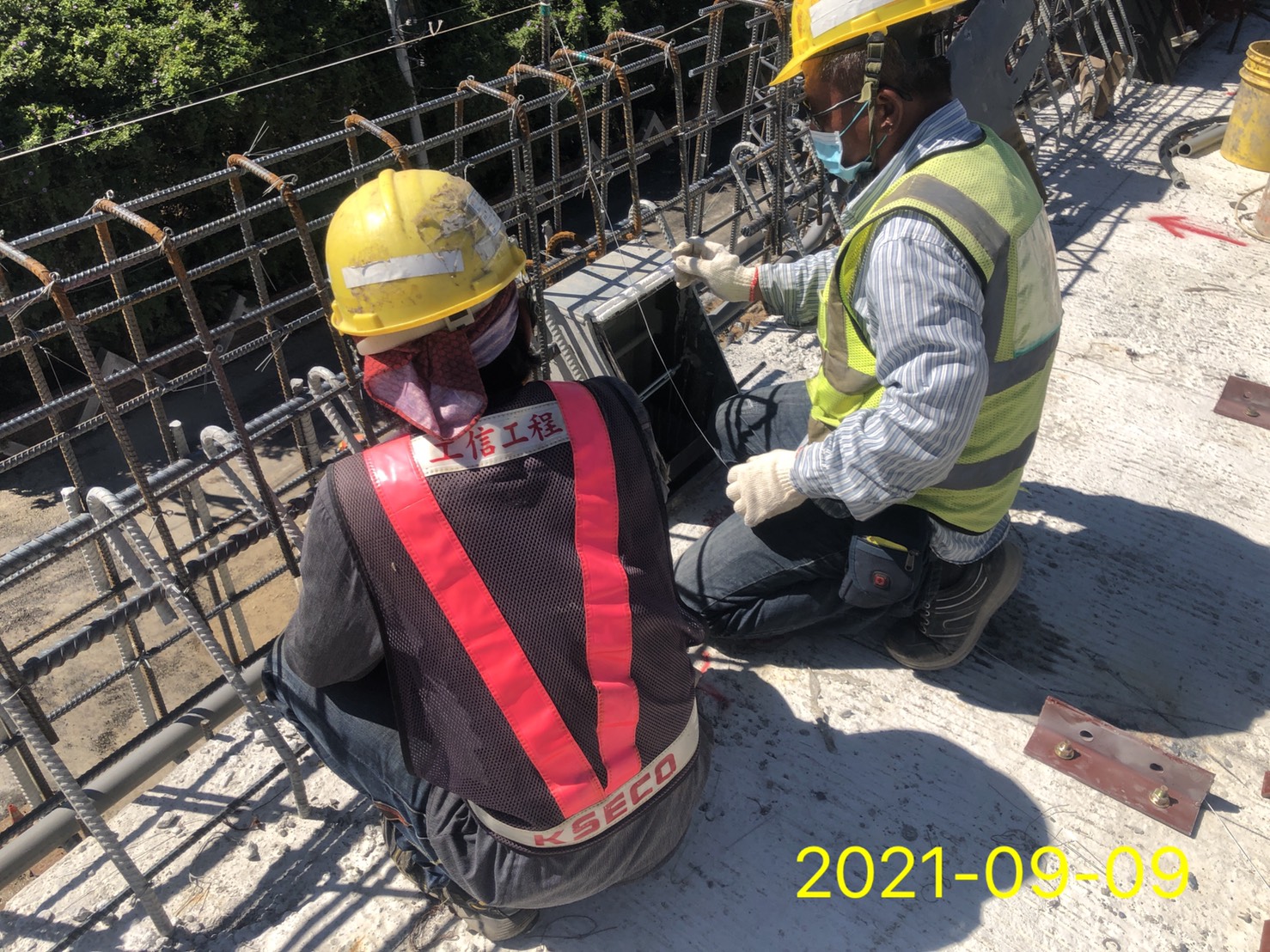 護欄預埋物件安裝.