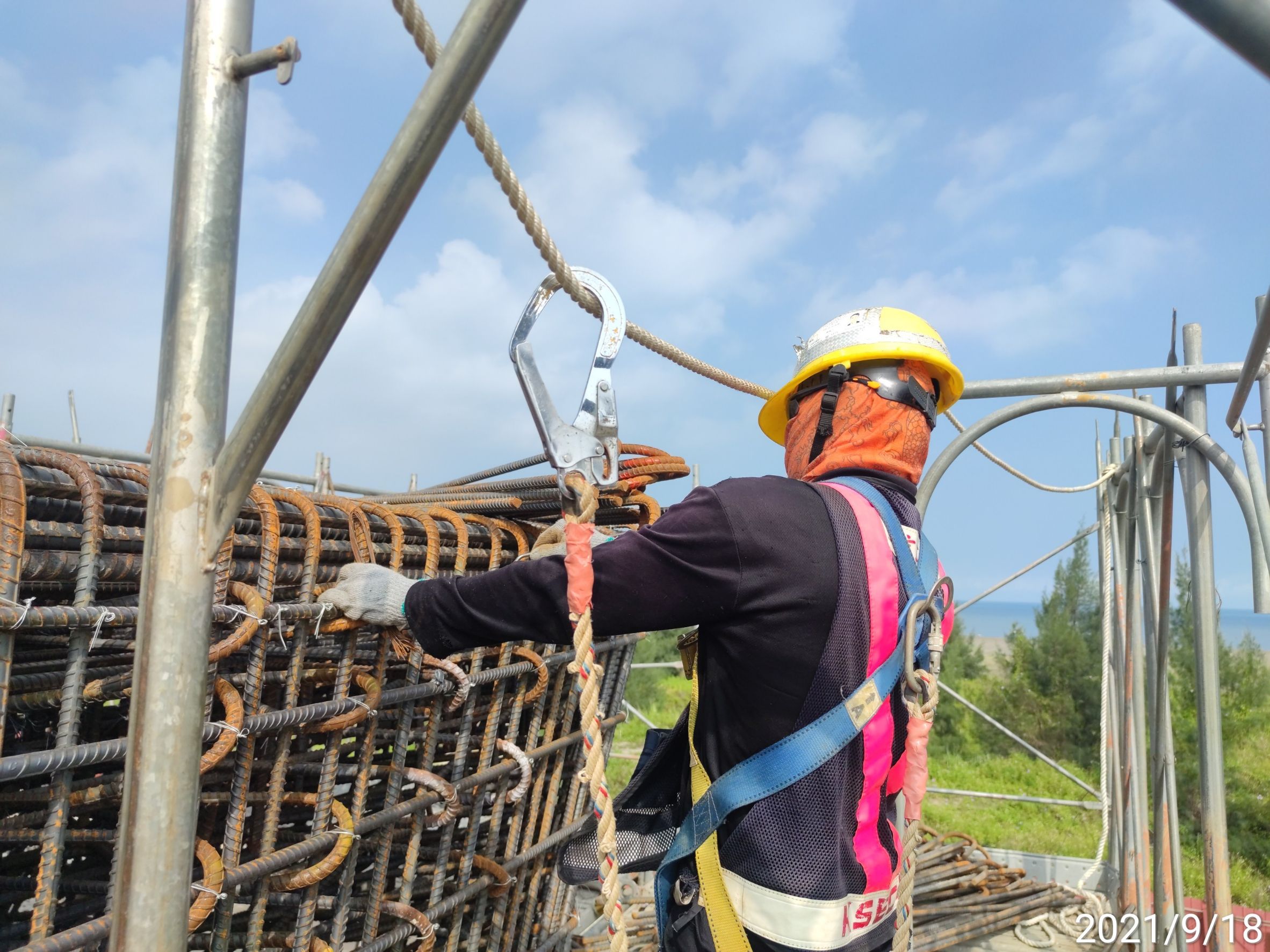 橋墩墩柱鋼筋組立.