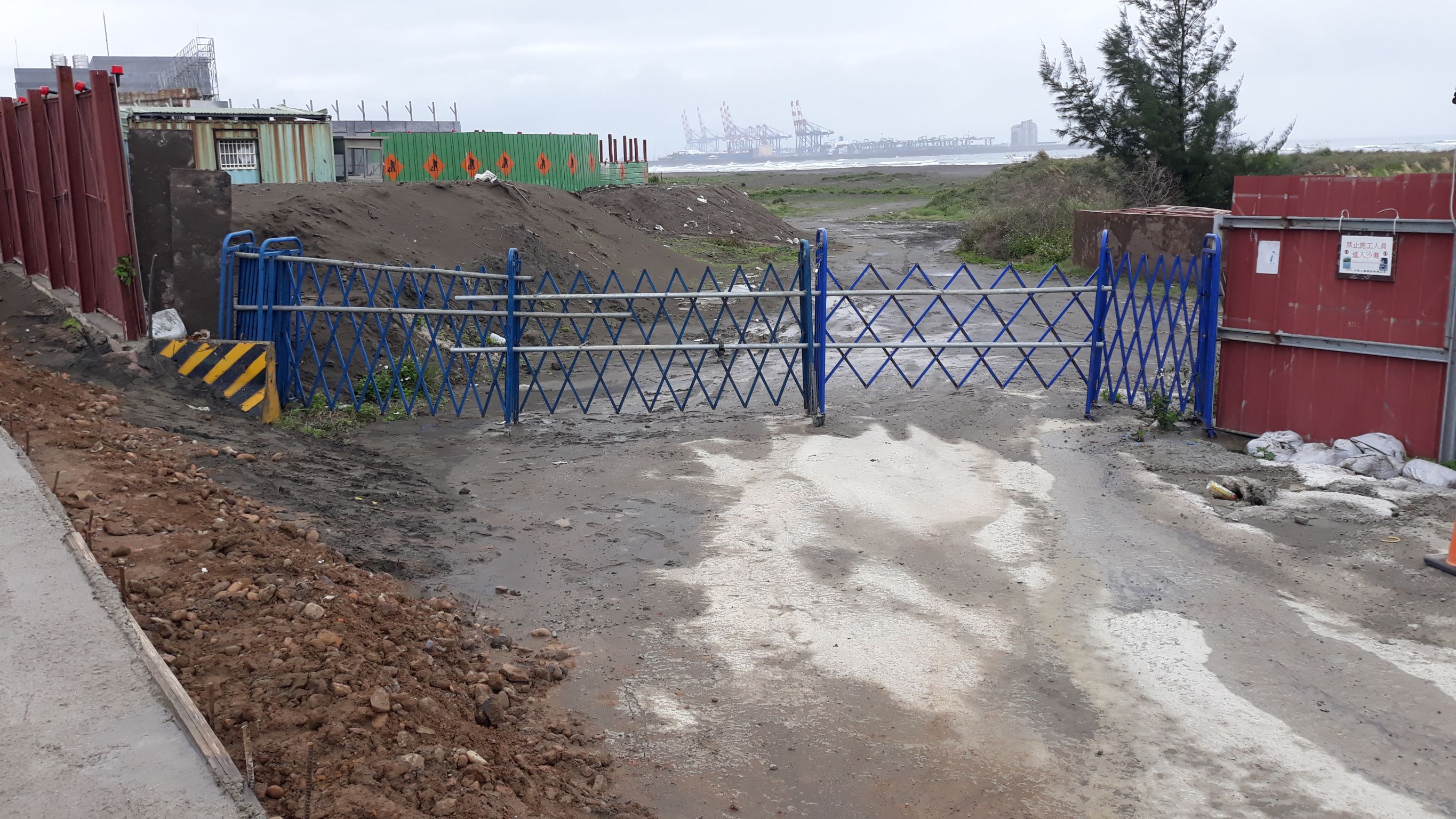 北堤沙灘便道封閉.
