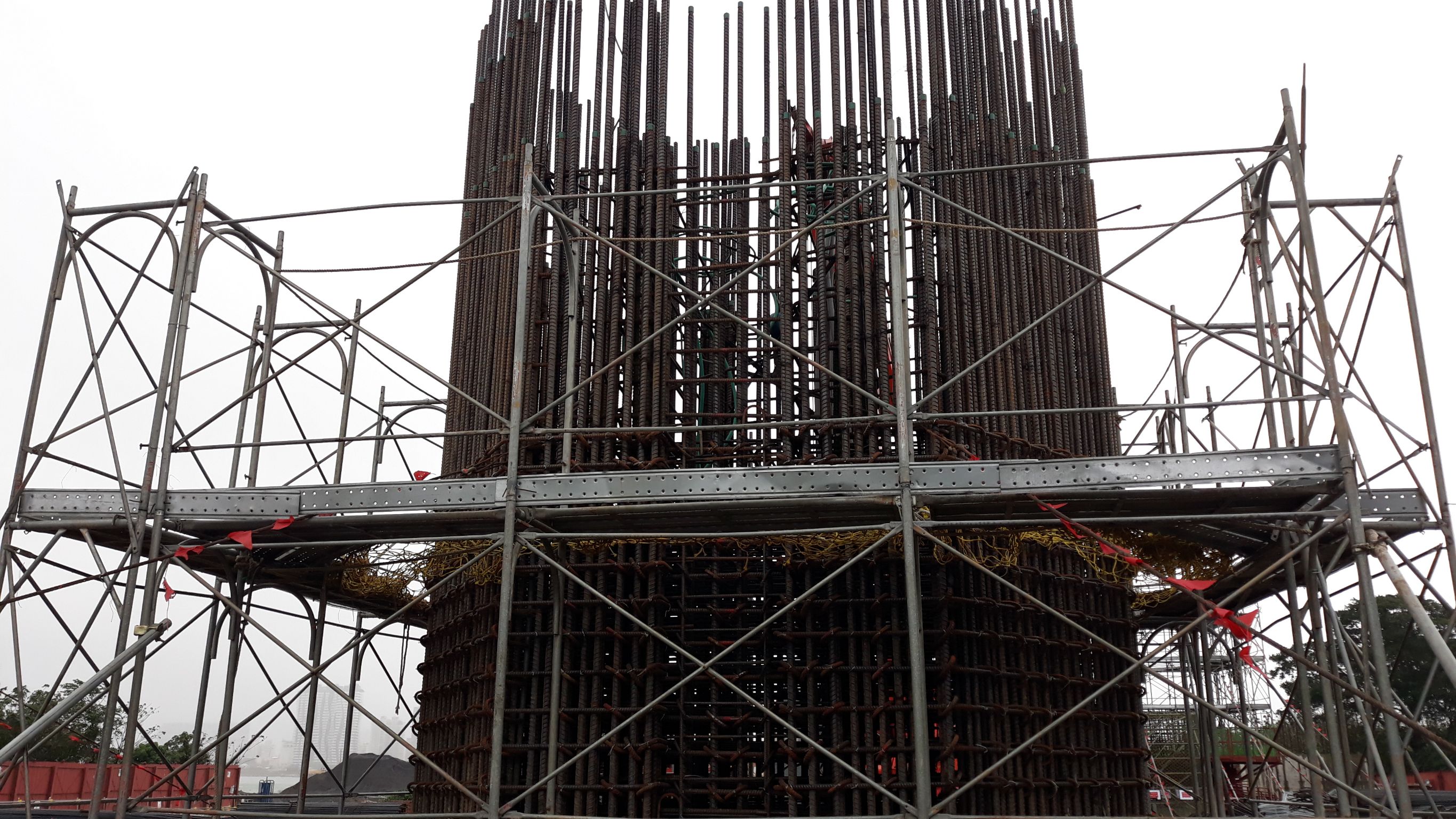 墩柱施工架組立.