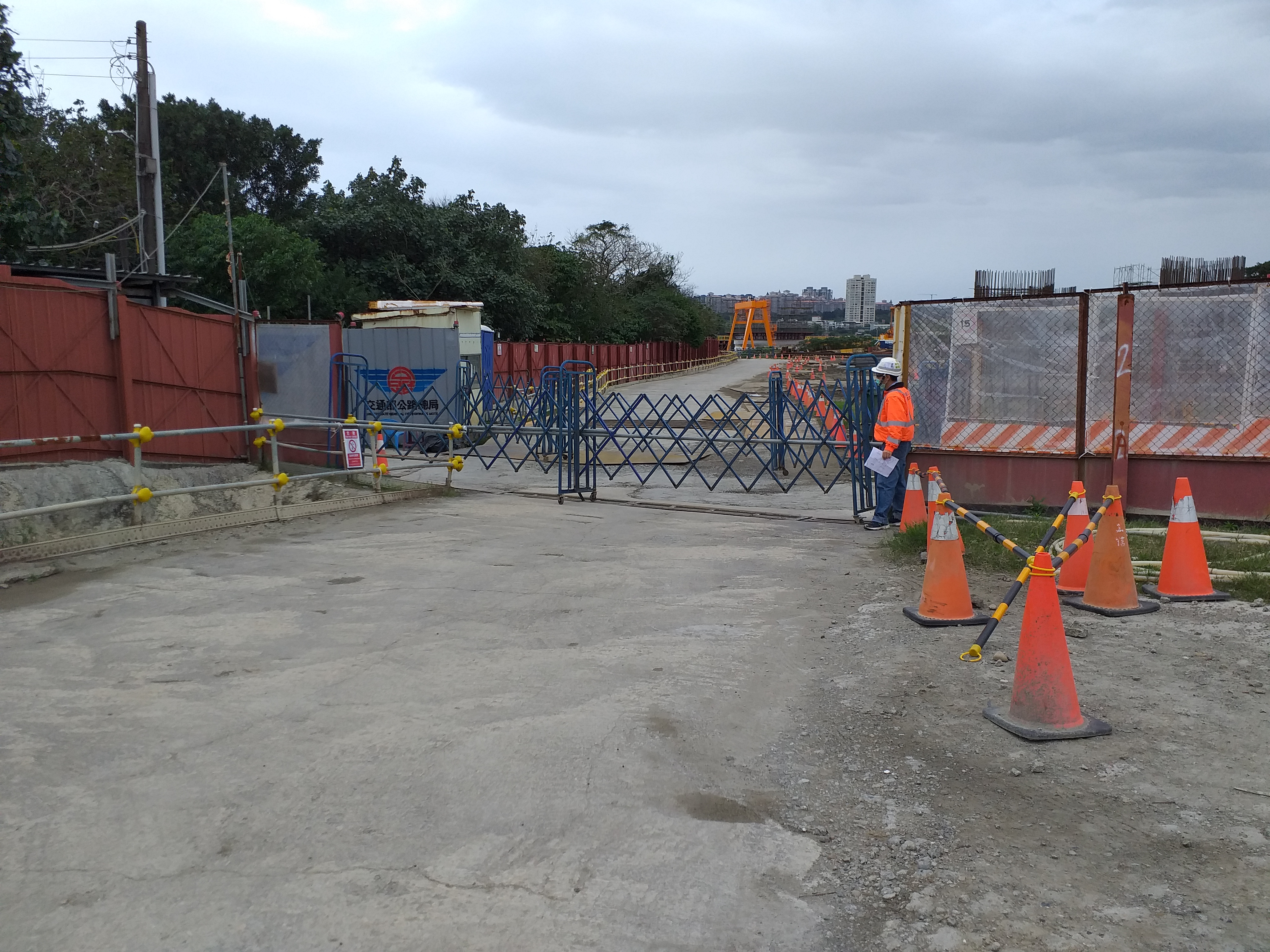 八里陸上段挖子尾街.