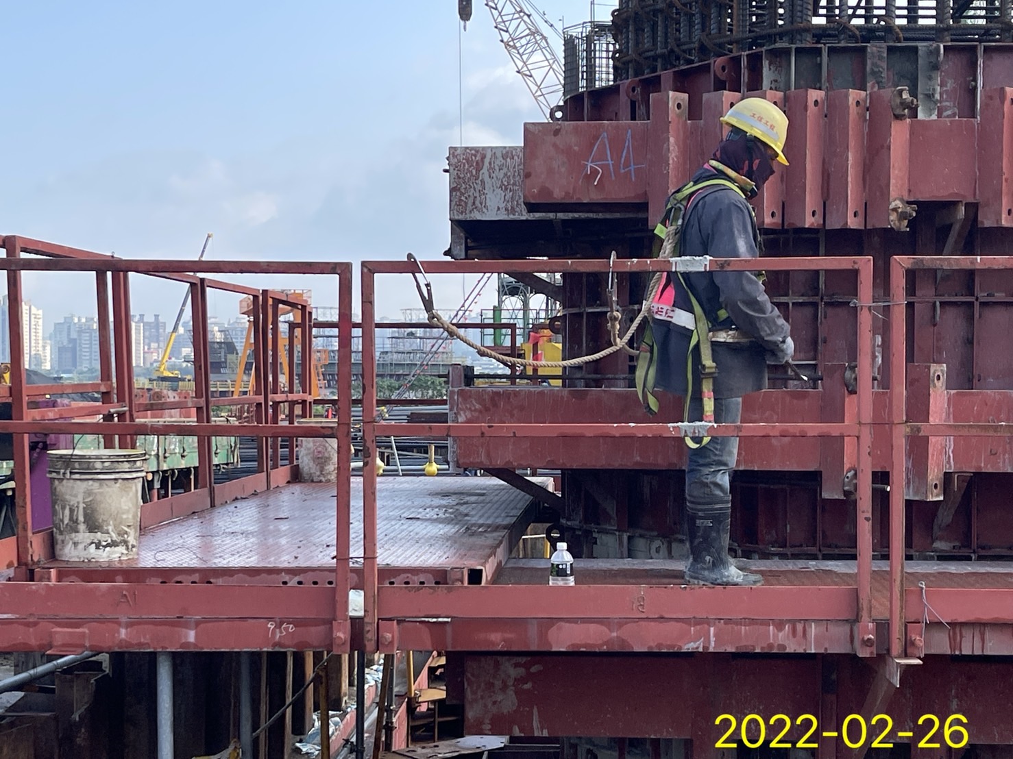 橋墩墩柱鋼模施工.