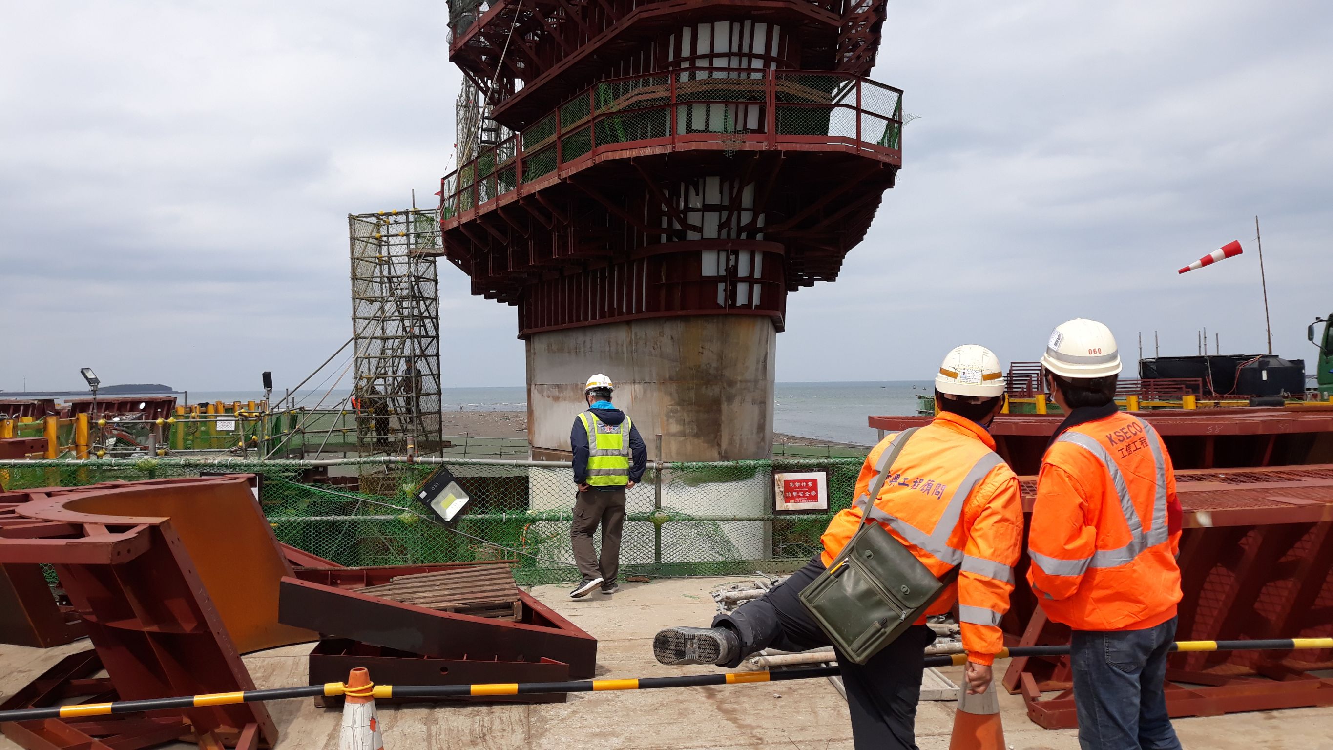 公路局主辦假日現場督導.