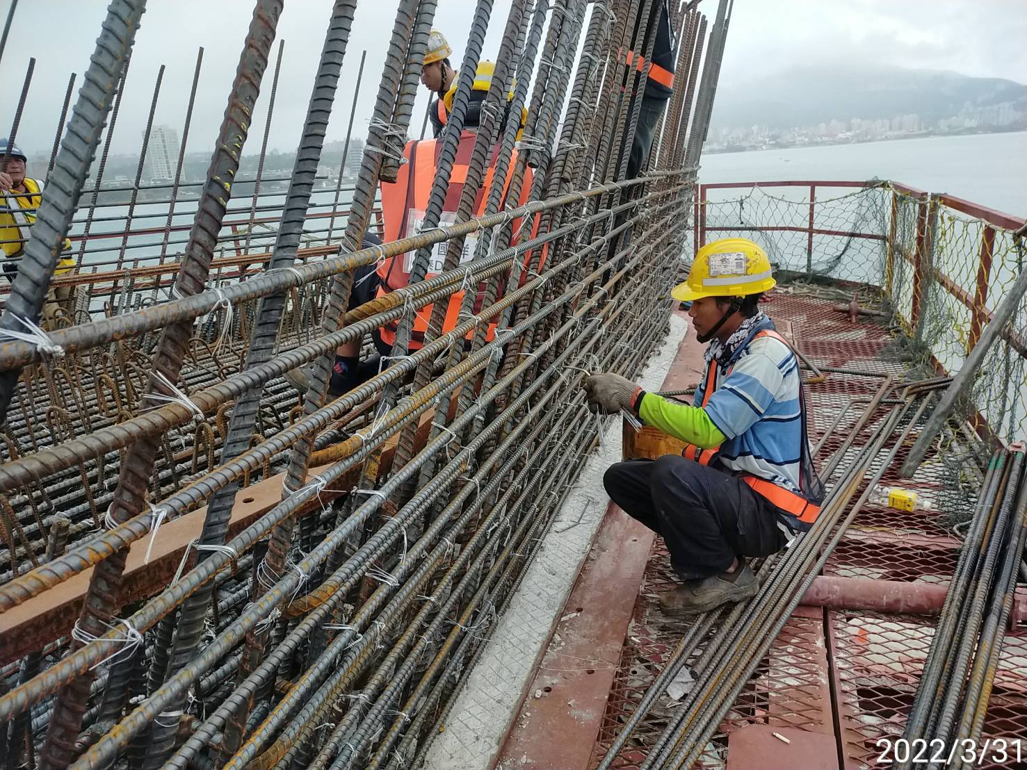 橋墩鋼筋施工.