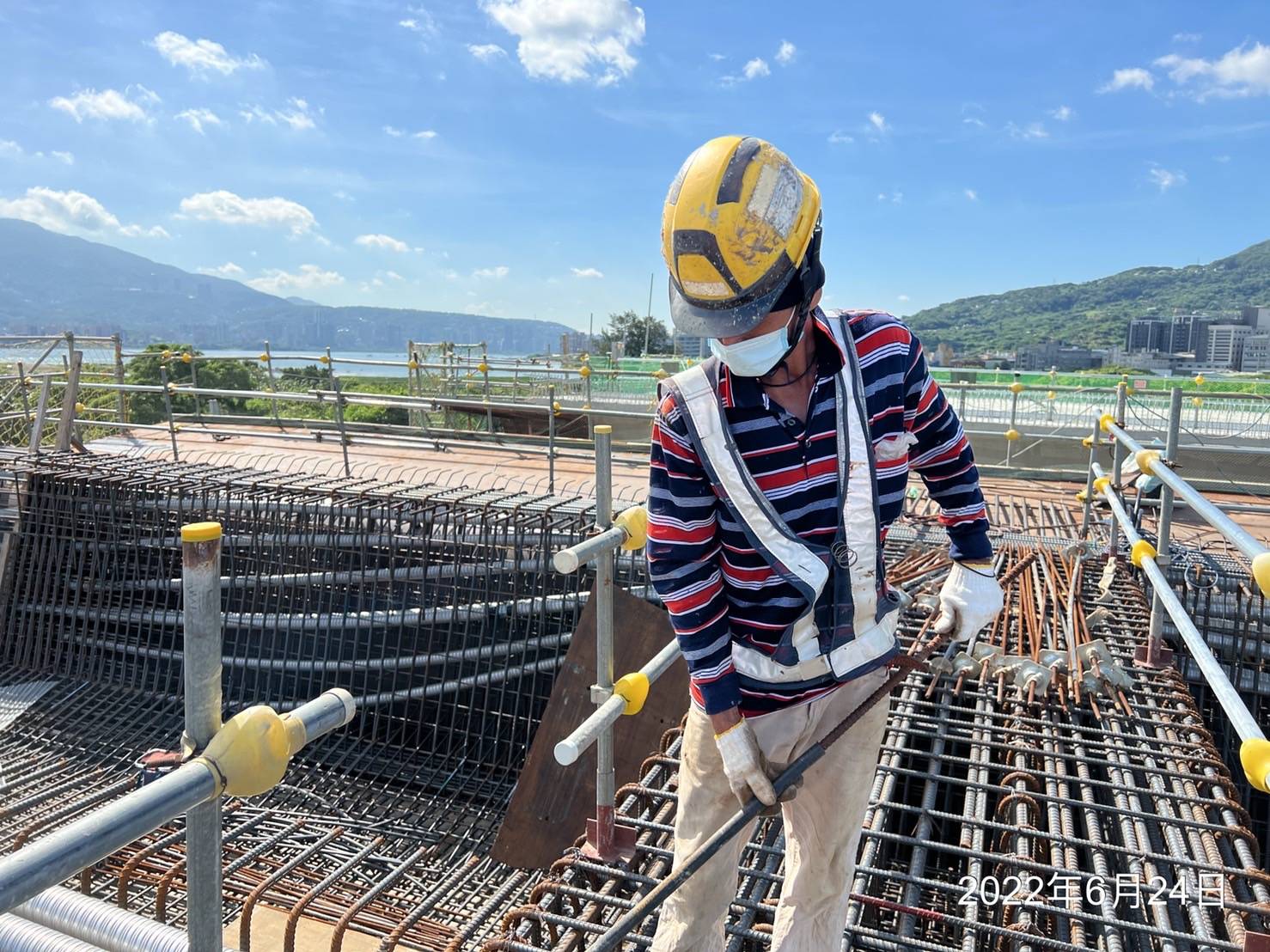 橋面板鋼筋組立