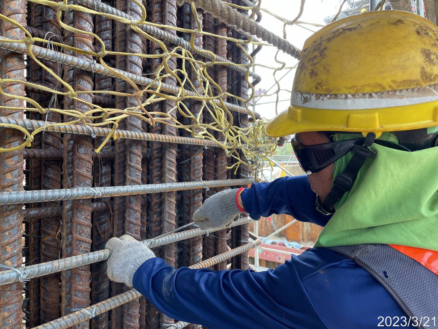 P16S墩柱第2昇層鋼筋綁紮