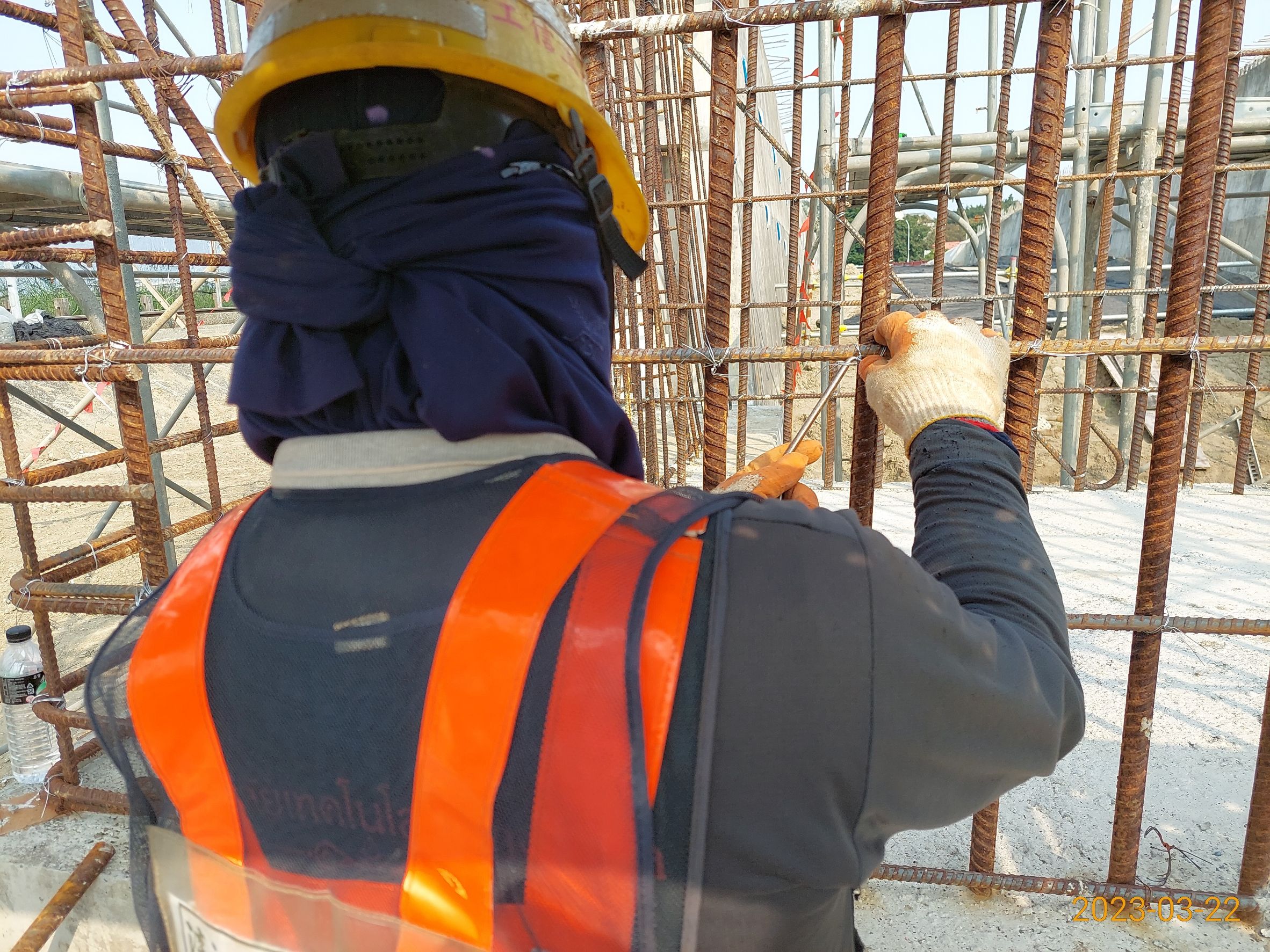 RL2A1橋台牆身第2昇層鋼筋綁紥