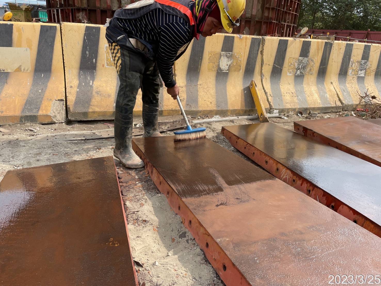 P16N墩柱第3昇層鋼模整理