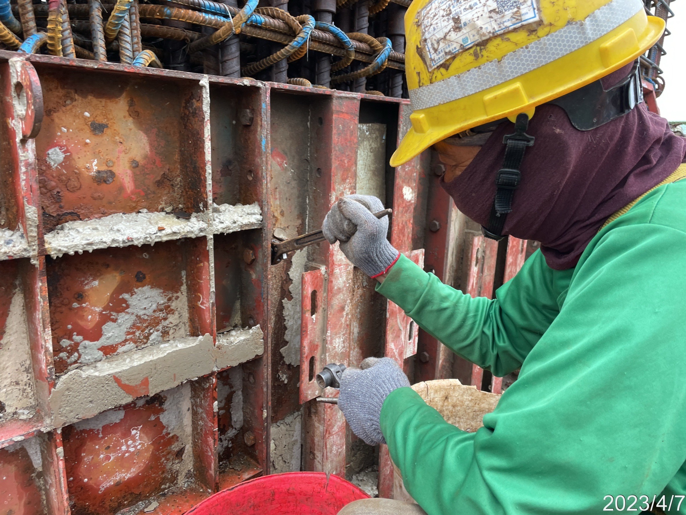 P16S墩柱第2昇層鋼模組立