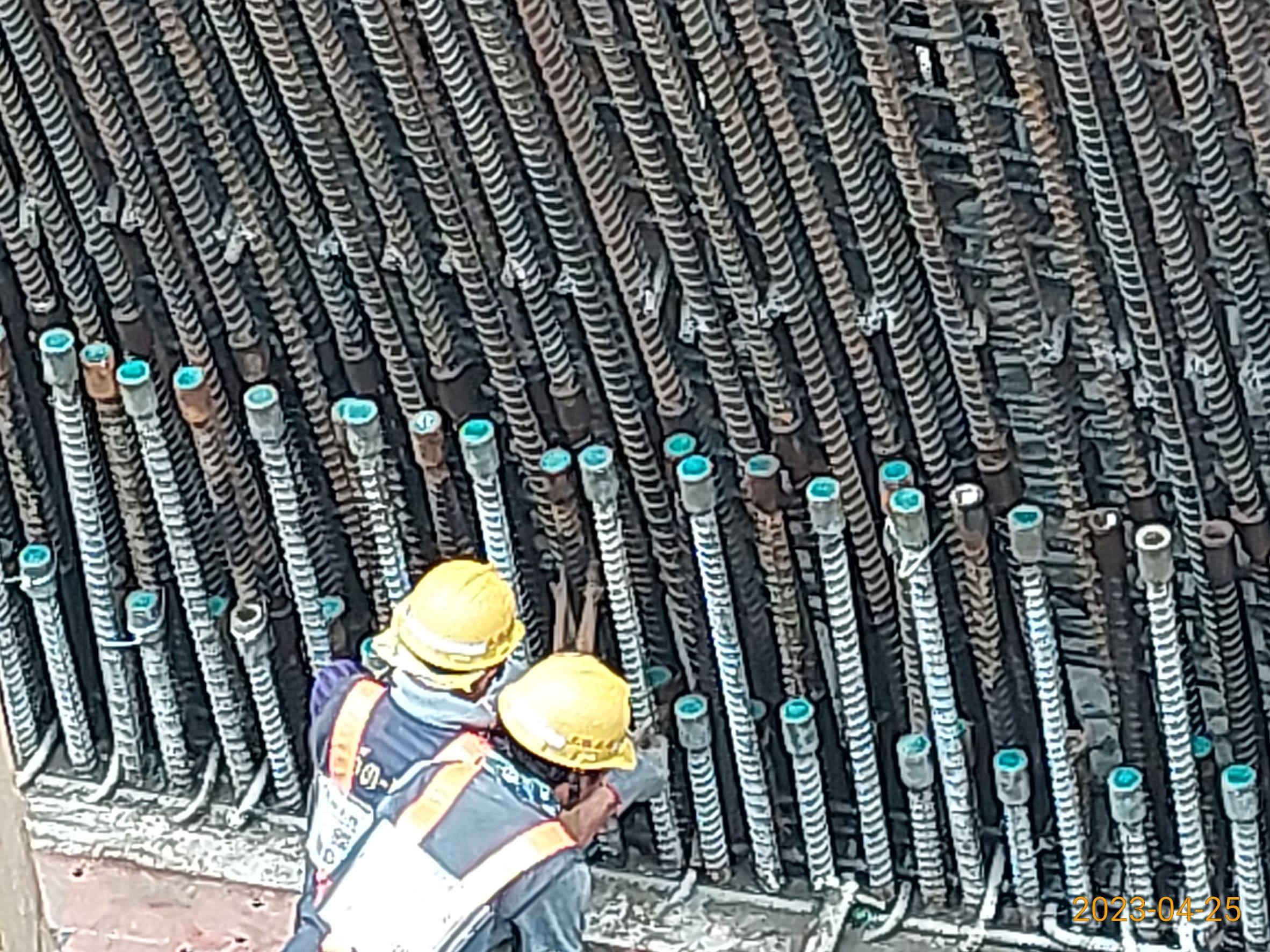 P160N(S)墩柱第3昇層鋼筋綁紮