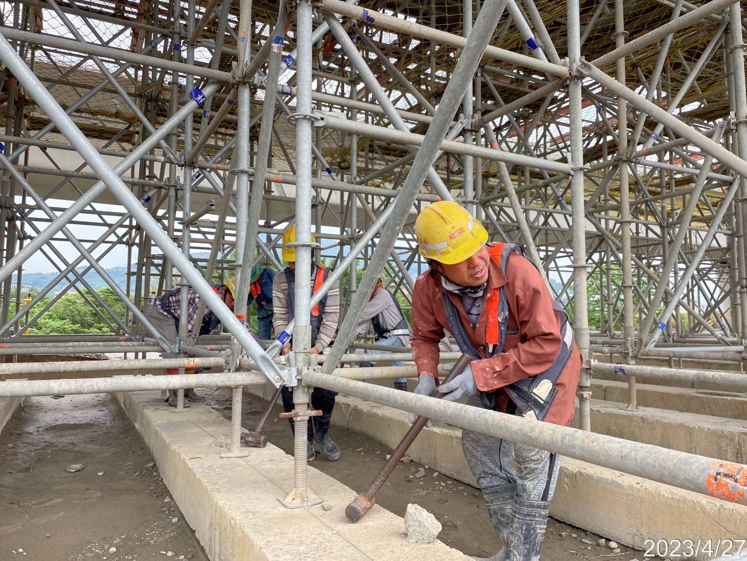 U2S-3場撐段支撐架降架