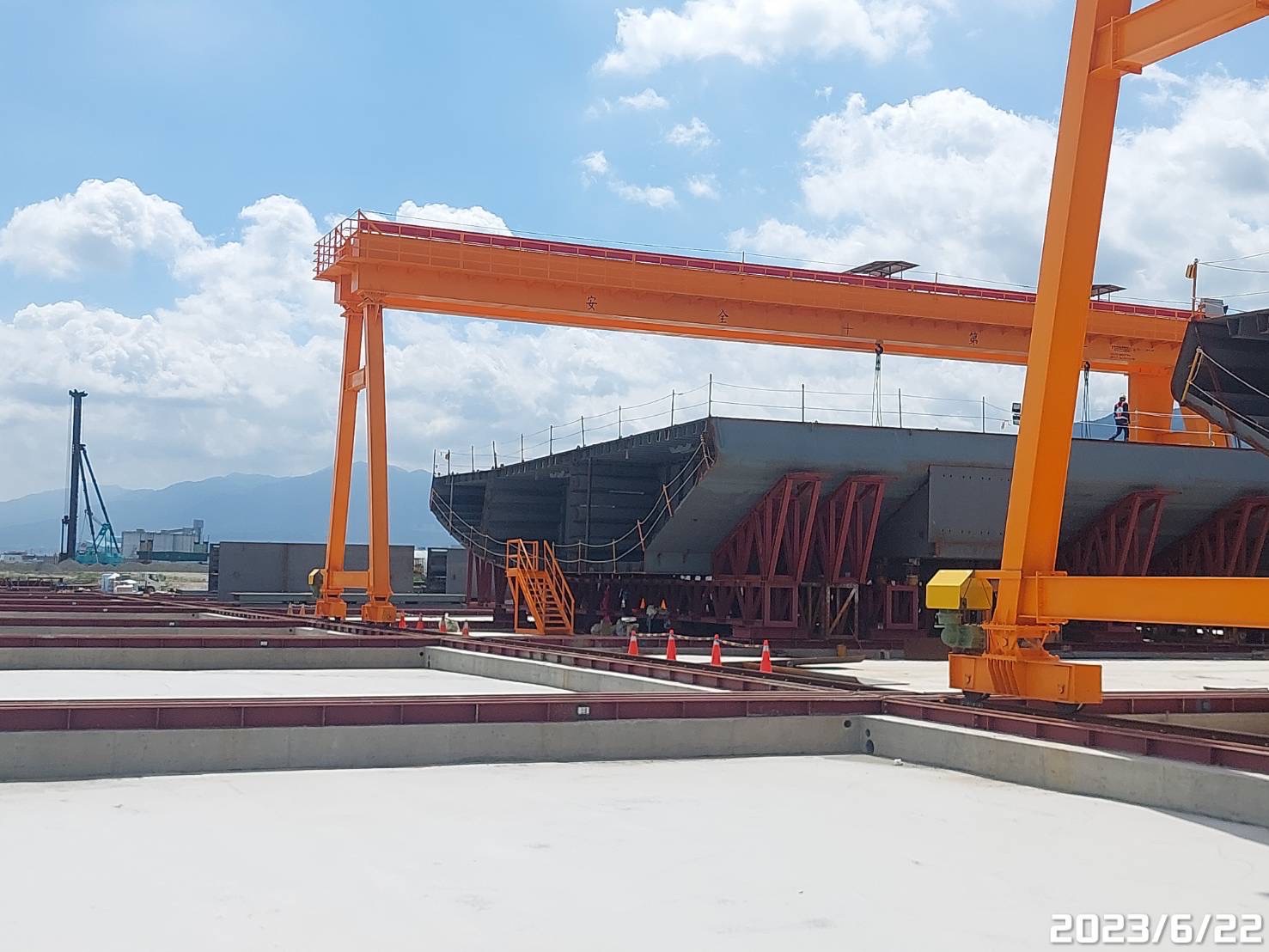 台北港組裝場BA、BB節塊調整作業