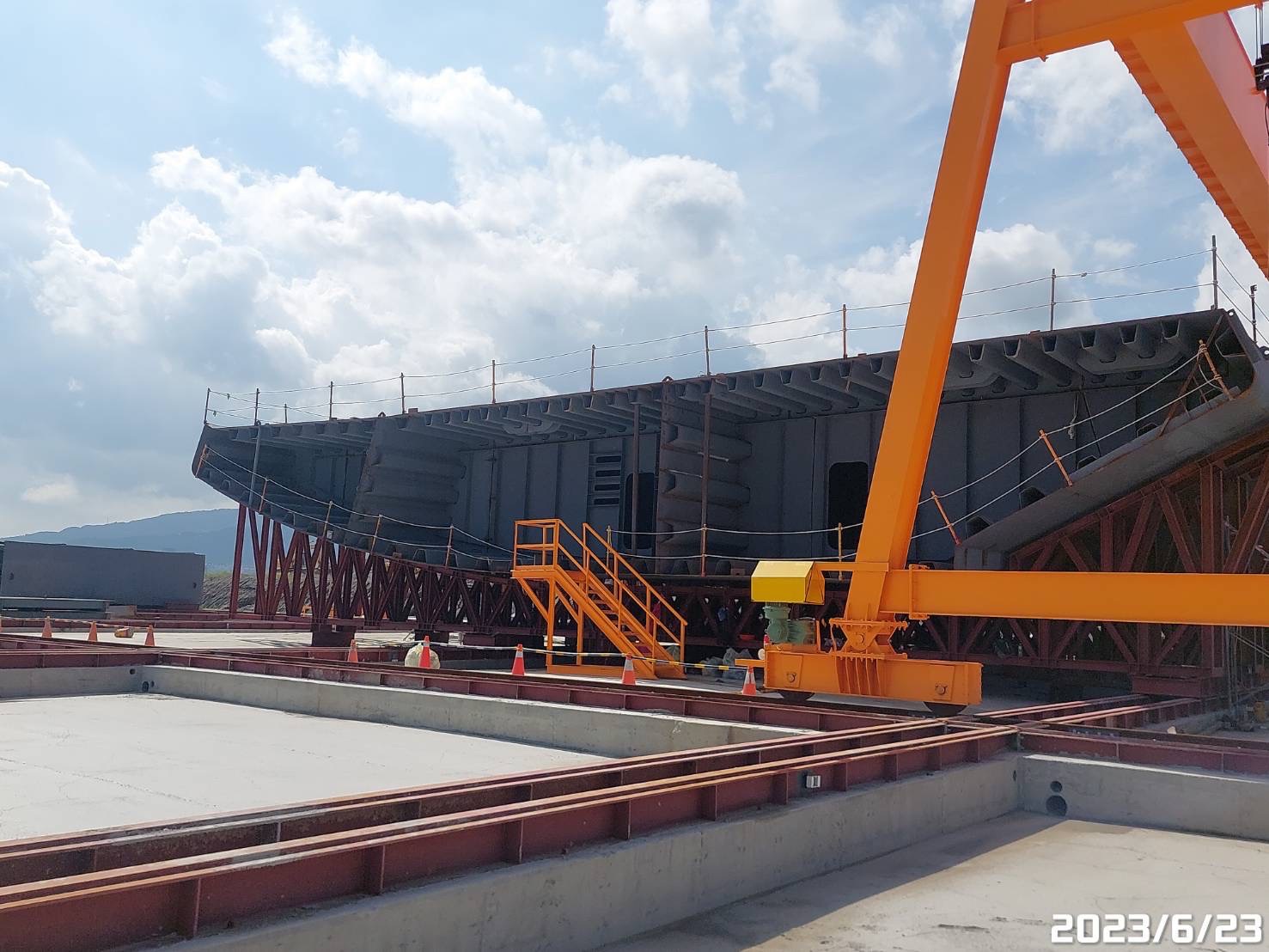 台北港組裝場BA、BB節塊調整作業