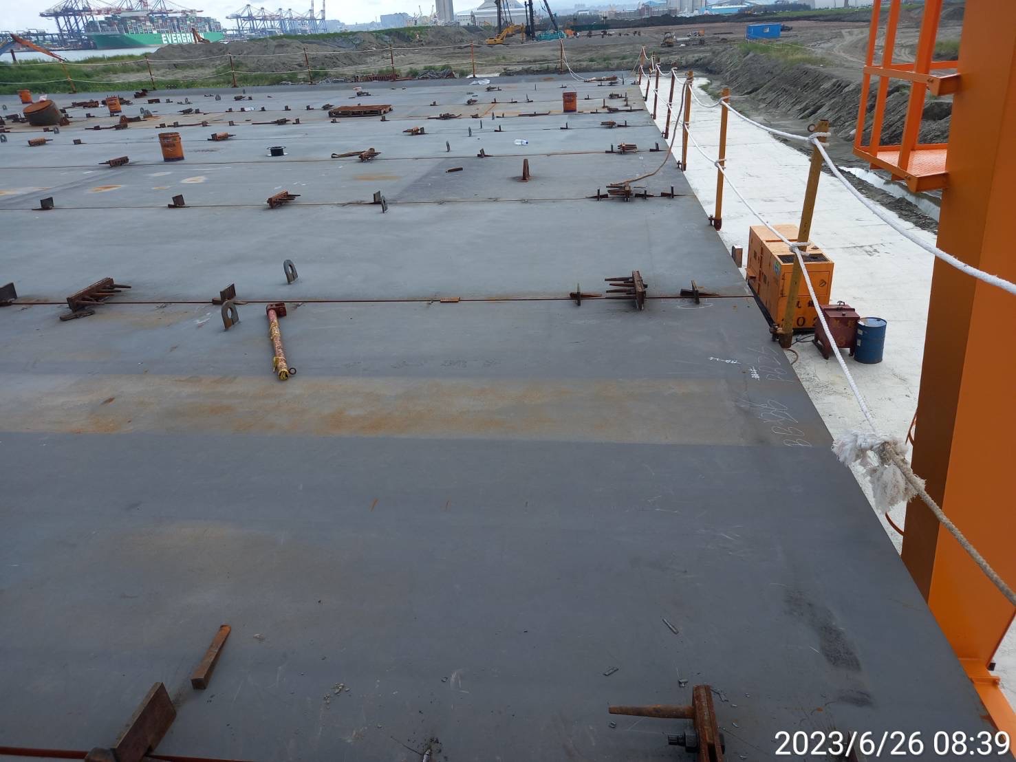 台北港組裝場BA、BB節塊調整作業