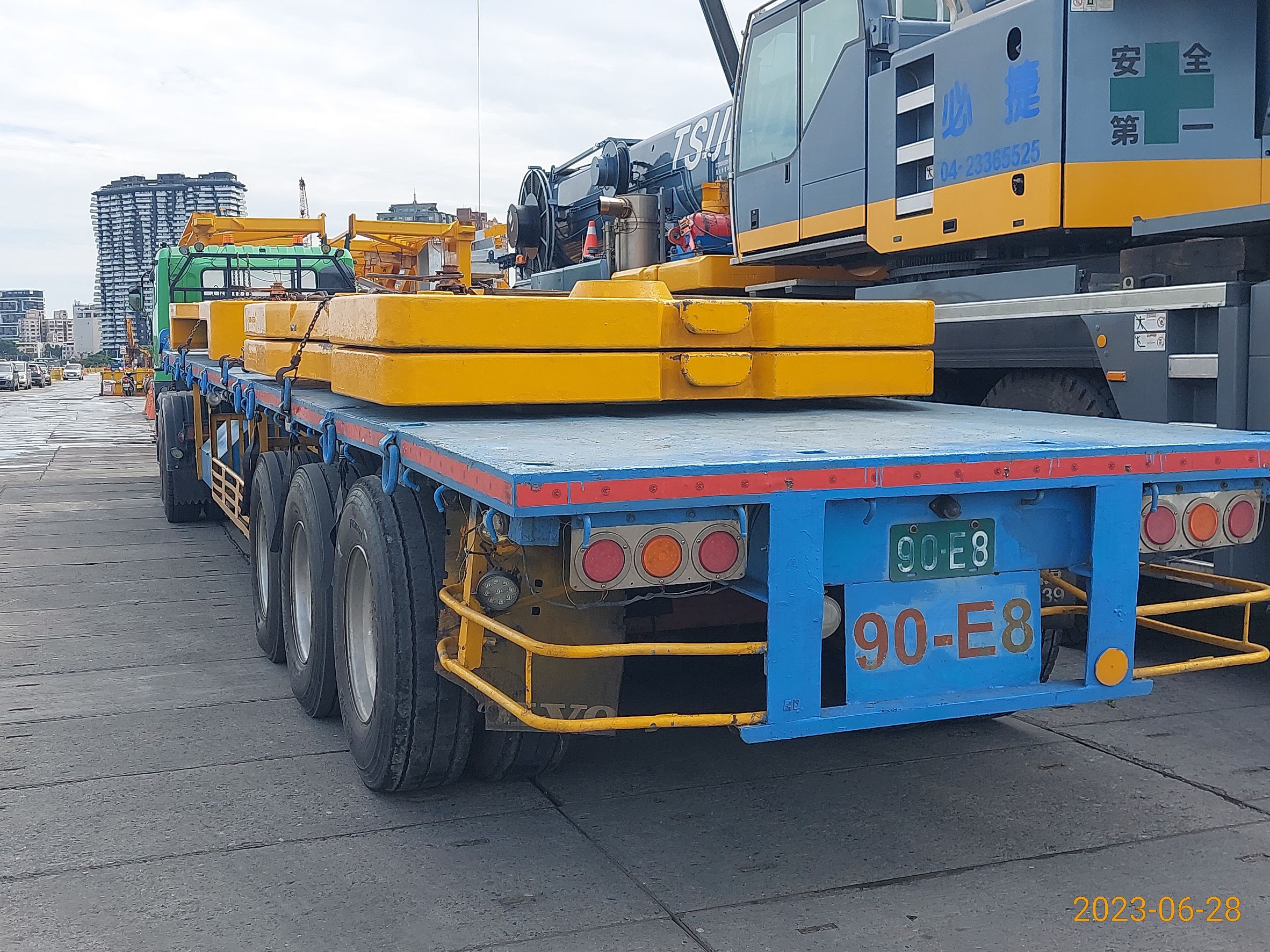 淡水端塔吊安裝
